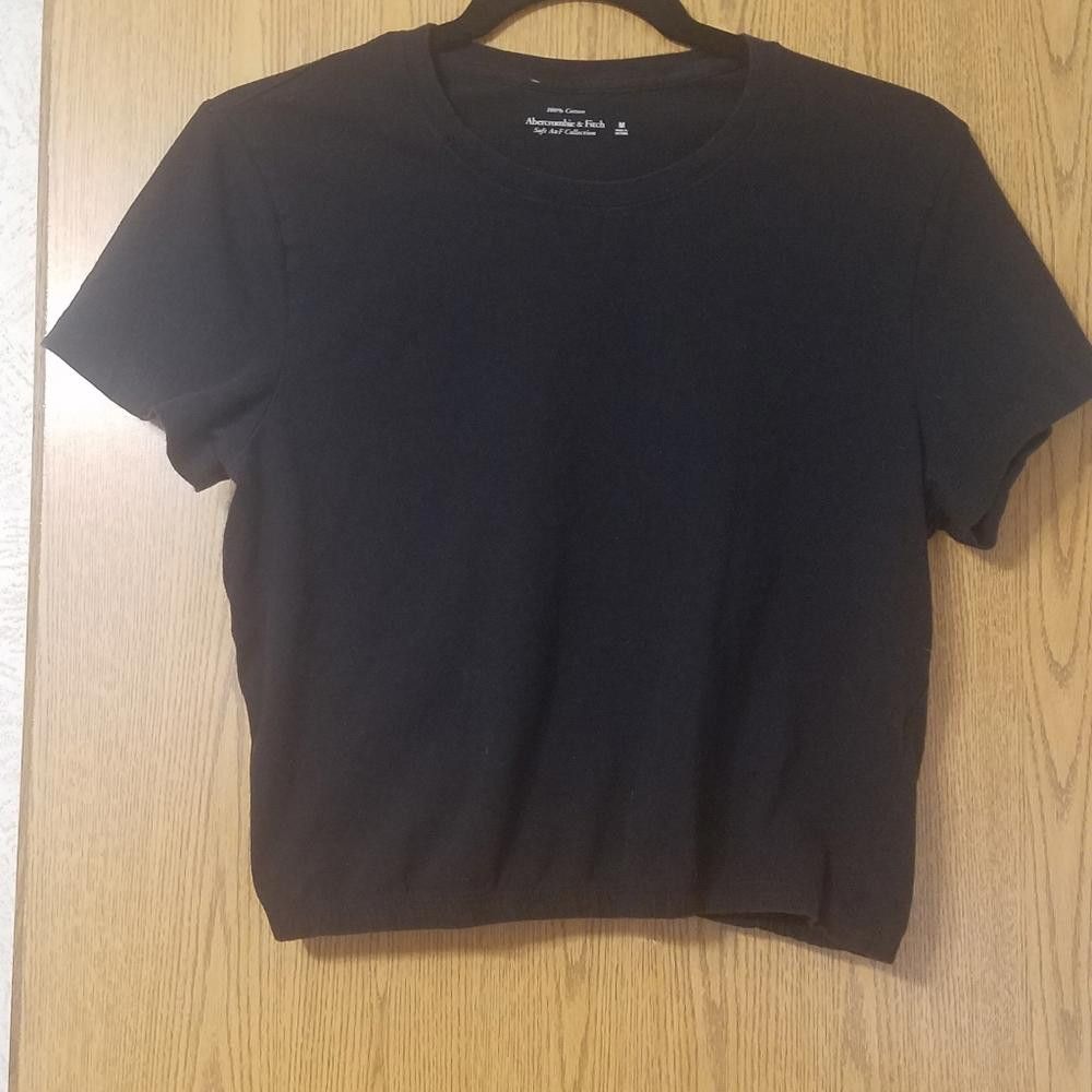 Abercrombie & Fitch Abercrombie & Fitch Black Crop Top Size Medium Size M / US 6-8 / IT 42-44 - 1 Thumbnail