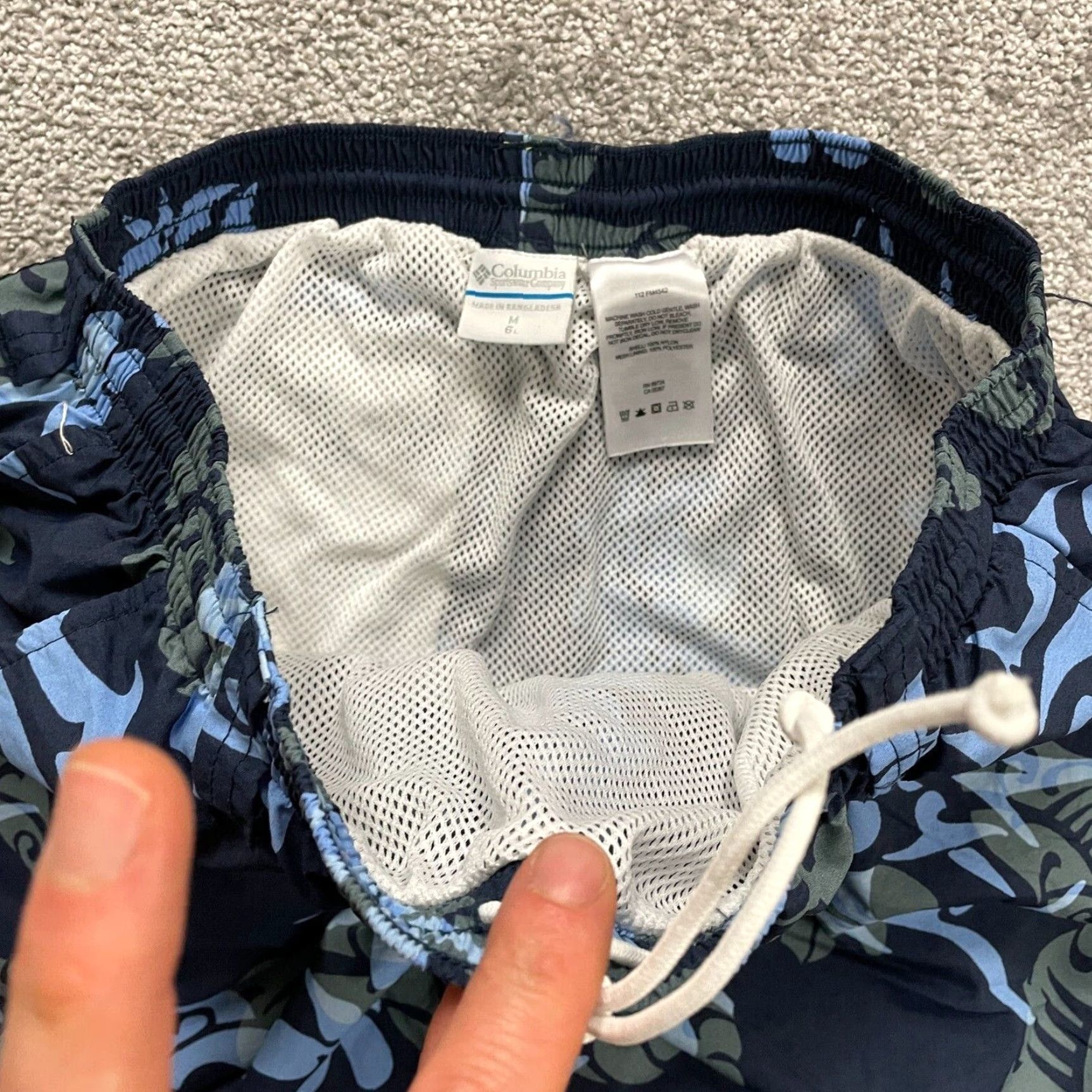 Vintage Columbia PFG Omni Shade Super Backcast Water Shorts Mens Medium Floral Trunks Size US 33 - 5 Thumbnail