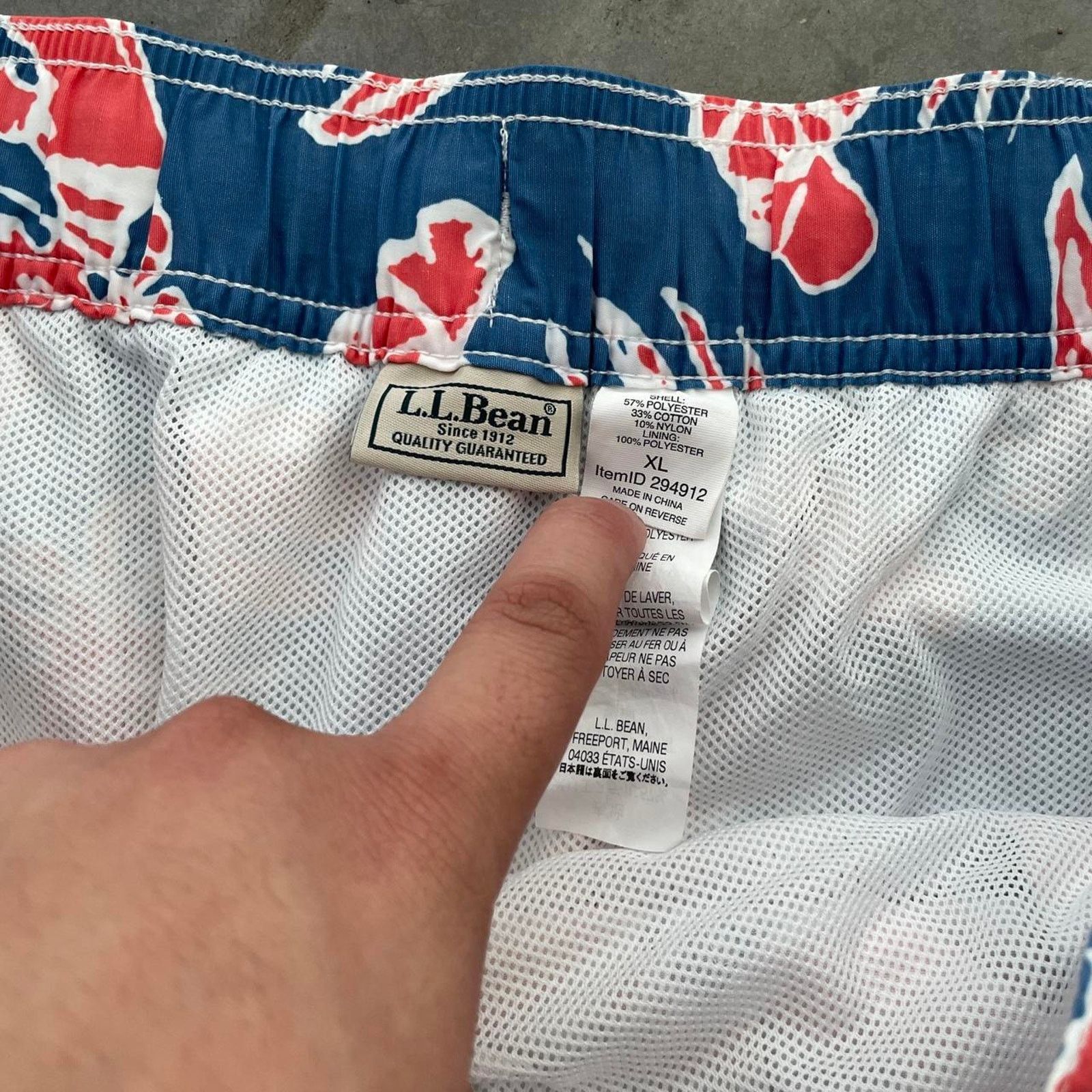 L.L. Bean L.L.Bean Blue Lobster Swim Trunks Size US 36 / EU 52 - 4 Thumbnail