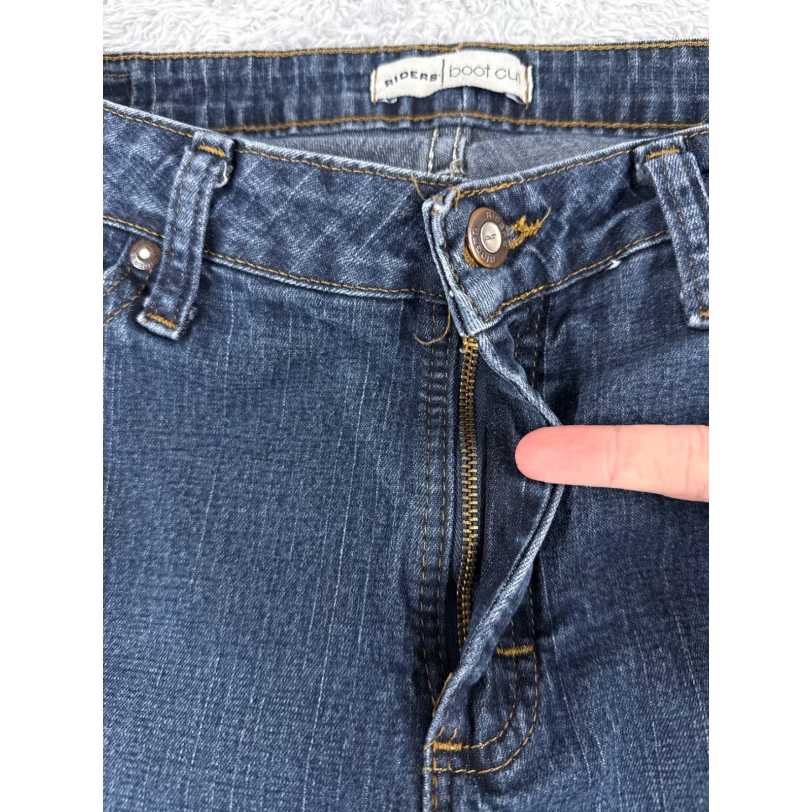 Lee Lee Jeans Womens 10 Blue Denim Bootcut Western Mid Rise 29x32 Pants Regular 5-Pocket Zipper Distressed Cotton Blend Cowboy Southwestern American Lee Size 32" / US 10 / IT 46 - 5 Thumbnail