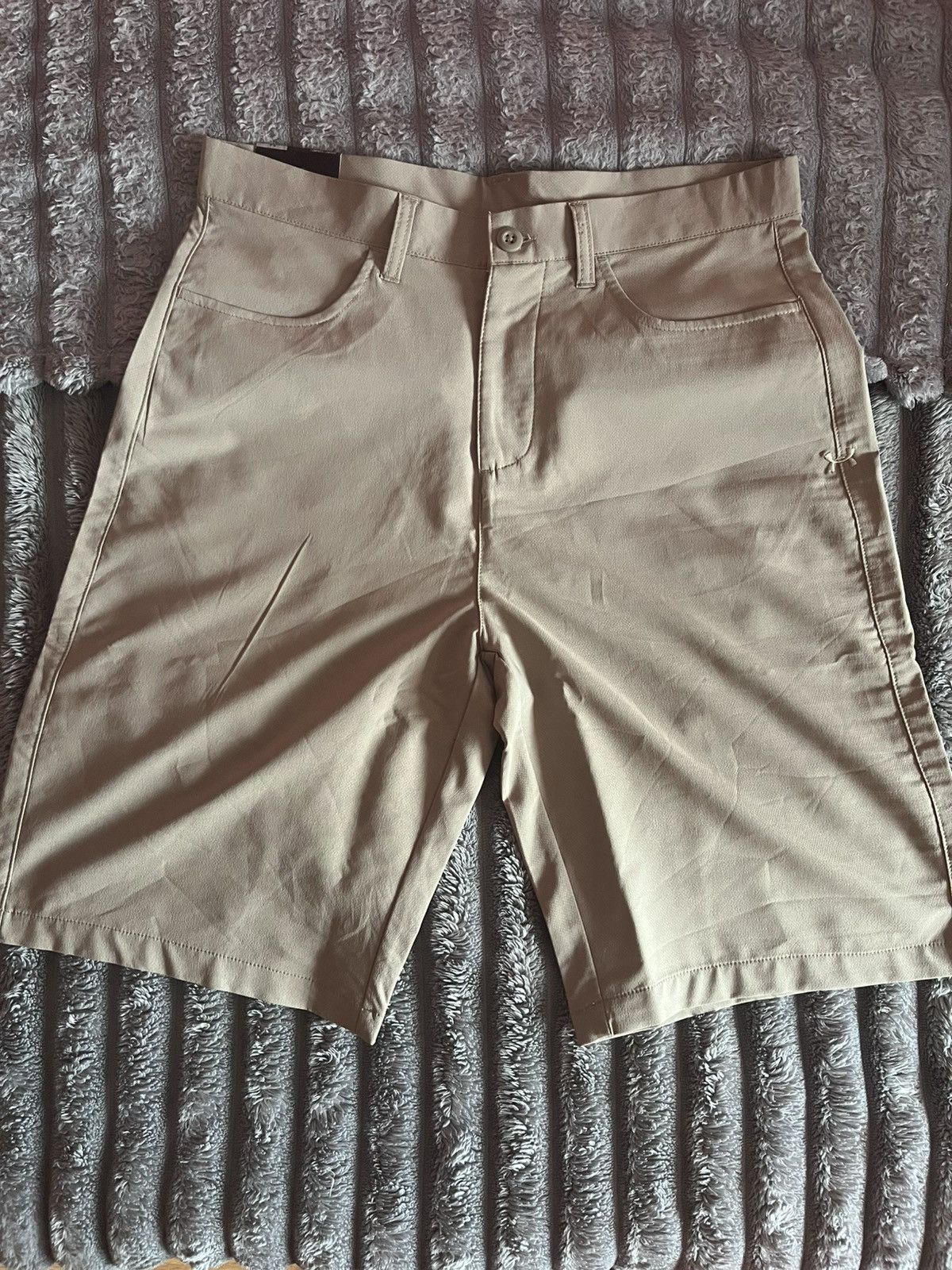 Under Armour Under Armour Tech Shorts Size US 26 / EU 42 - 1 Thumbnail