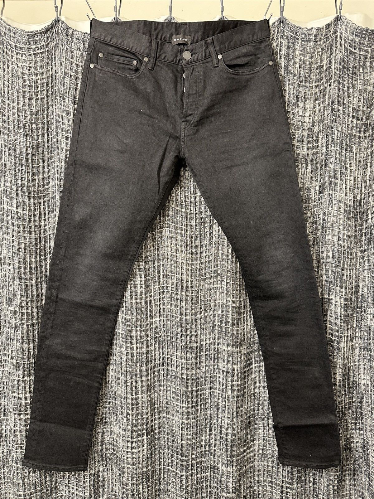 Image of John Elliott - Cast 2 - Carbon - Size 31 in Black, Men's