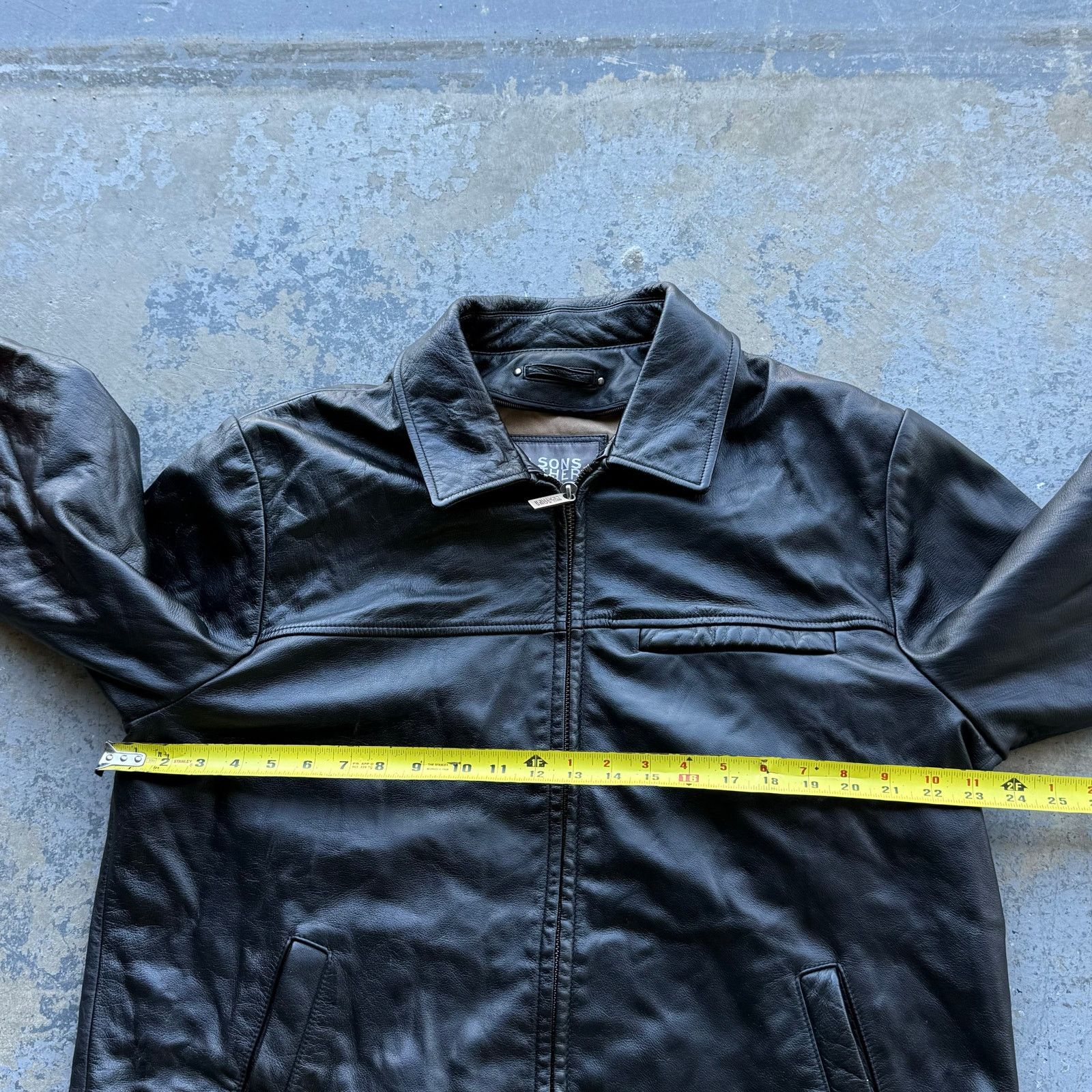 Wilsons Leather Vintage Wilson’s Black Leather Jacket Sz L Size US L / EU 52-54 / 3 - 5 Thumbnail