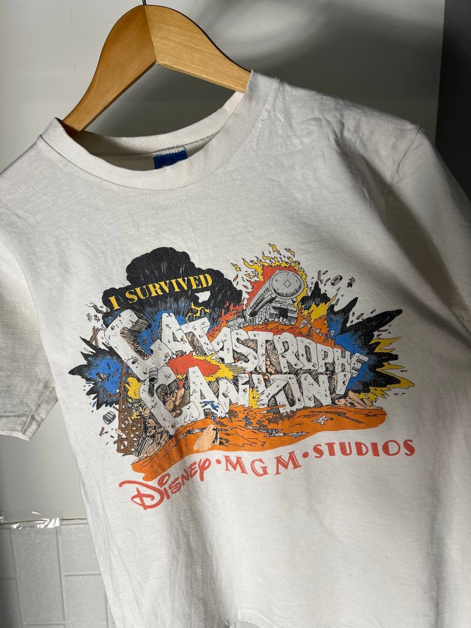 Cartoon Network VINTAGE DISNEY CATASTROPHE CANYON RETRO MOVIE T-SHIRT Y2K 90 Size US M / EU 48-50 / 2 - 8 Thumbnail