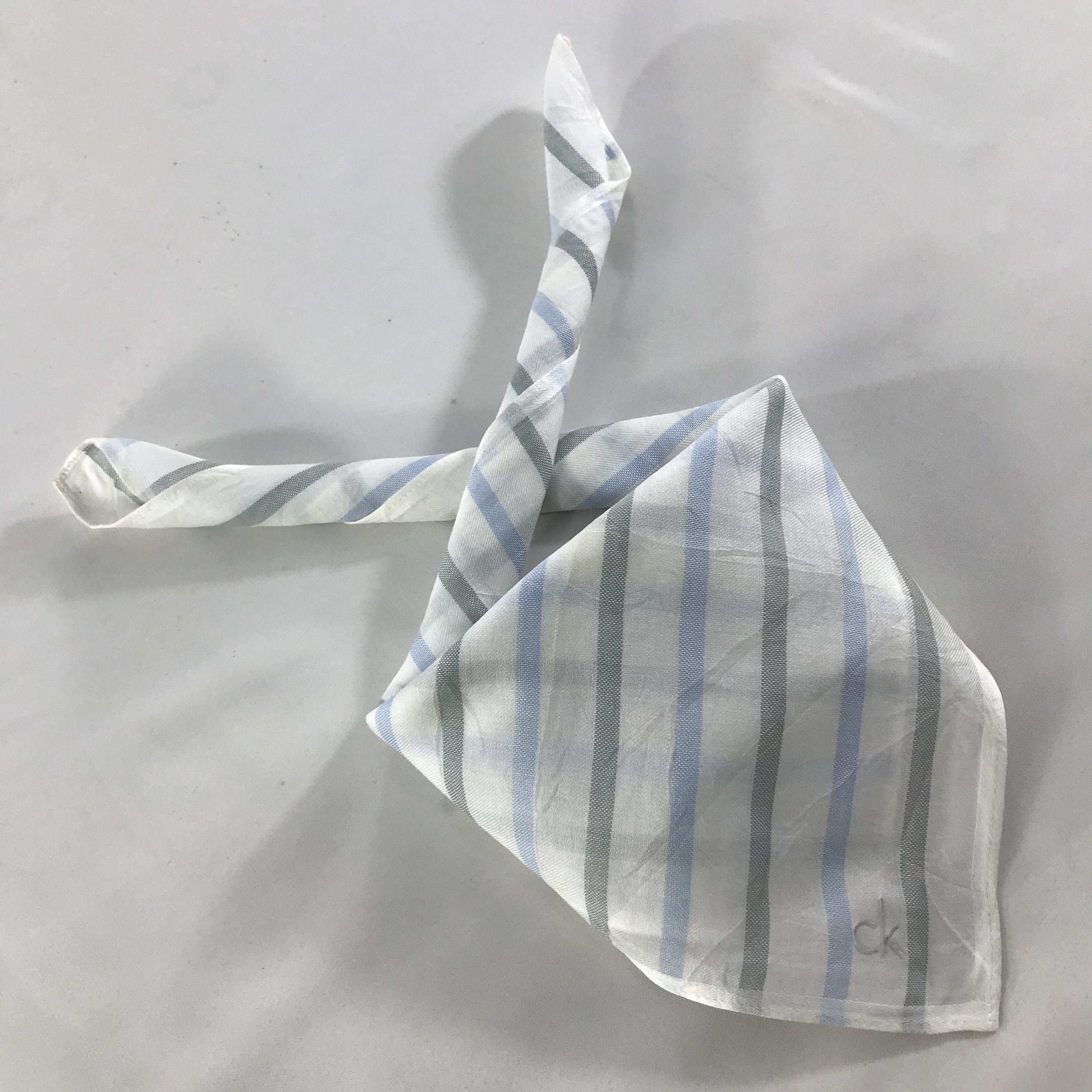 Calvin Klein × Vintage Calvin Klein Bandana / Handkerchief / Neckerchief - S1279 Size ONE SIZE - 4 Thumbnail