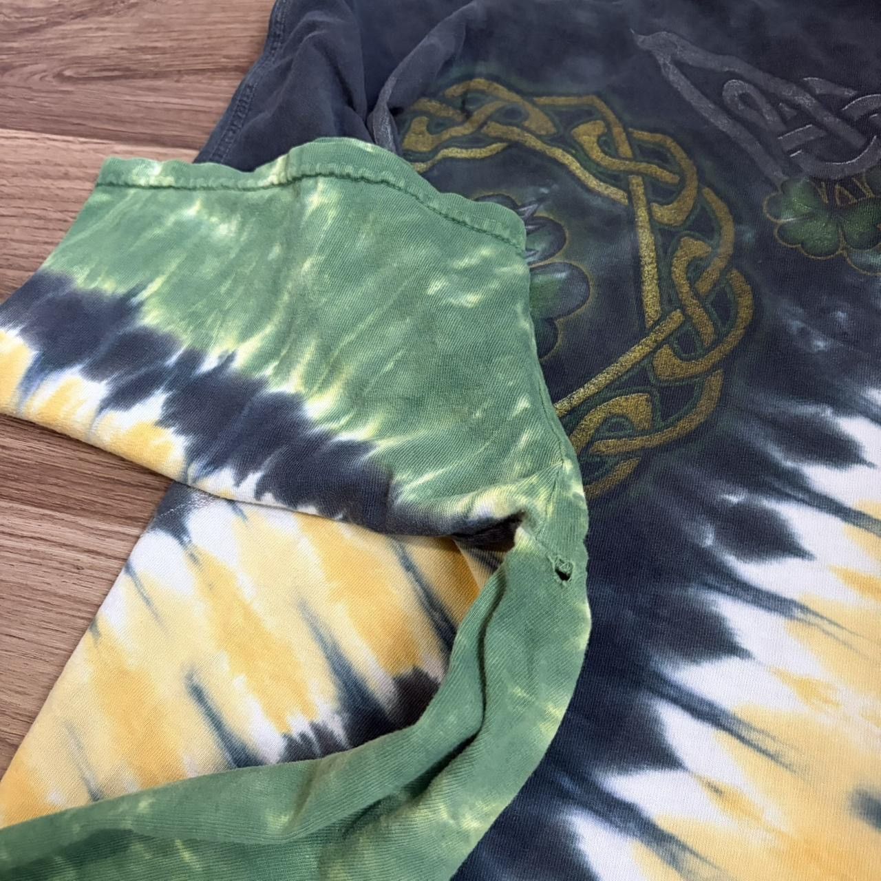 Liquid Blue Vintage y2k Liquid Blue Grateful Dead Celtic T-shirt Size US XL / EU 56 / 4 - 4 Thumbnail