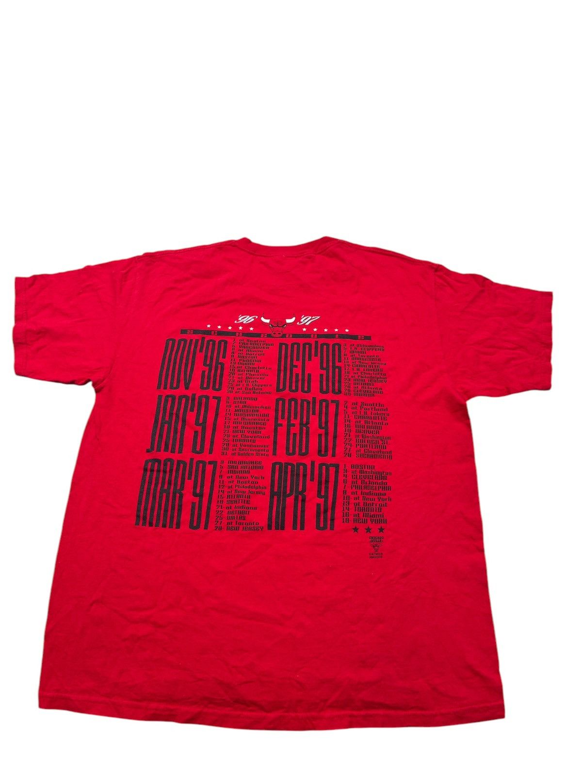NBA × Vintage Vintage 90’s Chicago Bulls Tshirt Size US XL / EU 56 / 4 - 2 Thumbnail