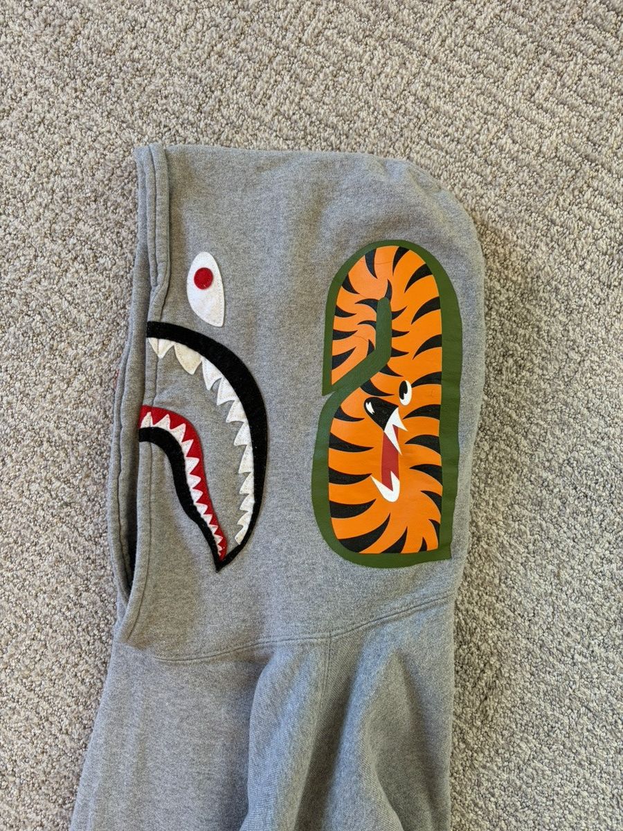 Bape BAPE Shark Hoodie Grey WGM Tiger Camo Authentic Size US L / EU 52-54 / 3 - 4 Thumbnail