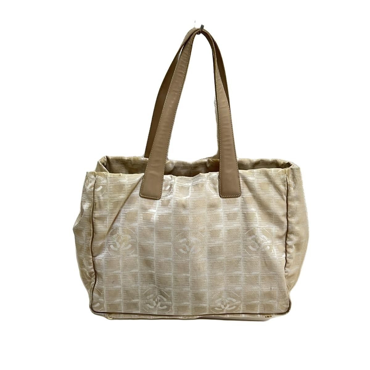 Chanel CHANEL New Travel Line Tote MM Tote Bag Size ONE SIZE - 4 Thumbnail