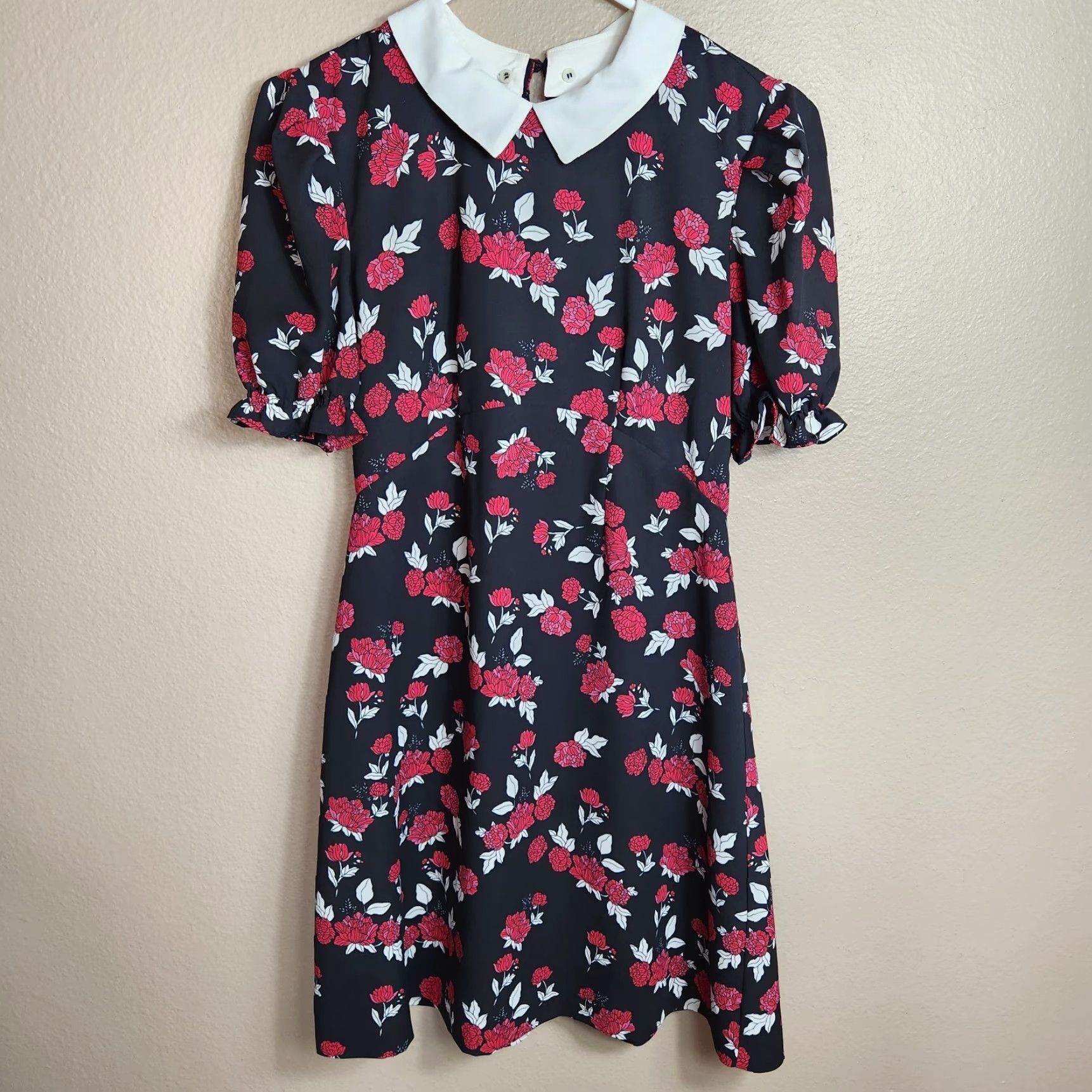 Vintage Maison Jules Womens Floral Shift Dress w/Button-off Collar Dress Short Sleeve Black XS? Lined Balloon Sleeve Size XS / US 0-2 / IT 36-38 - 4 Thumbnail