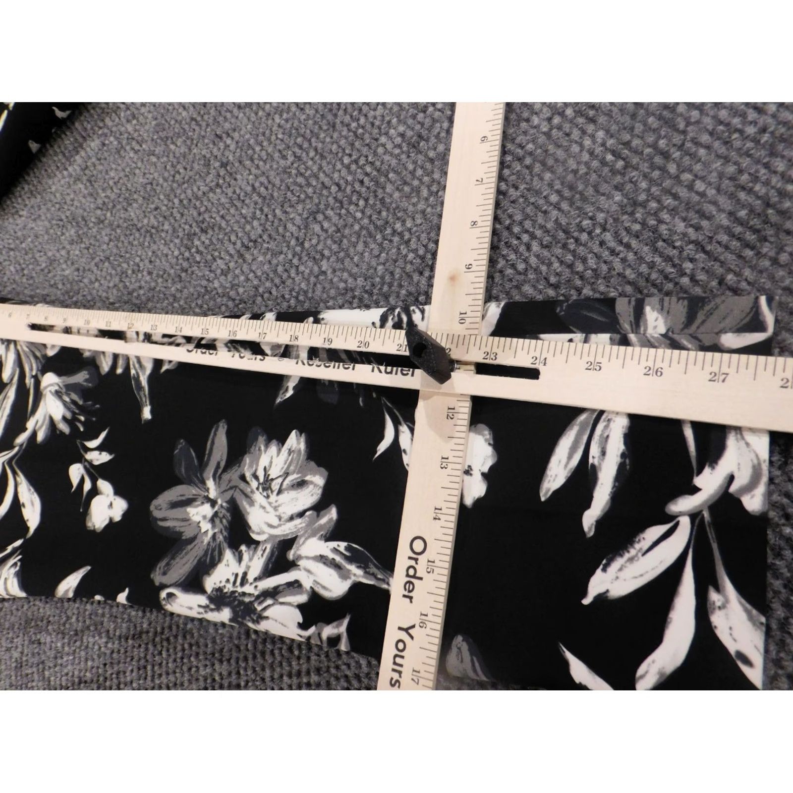 Cynthia Rowley Cynthia Rowley Womens Pants Black Floral Straight Chino Slacks 8 Regular Zip Inseam 27 Size 24" / US 00 / IT 34 - 7 Thumbnail