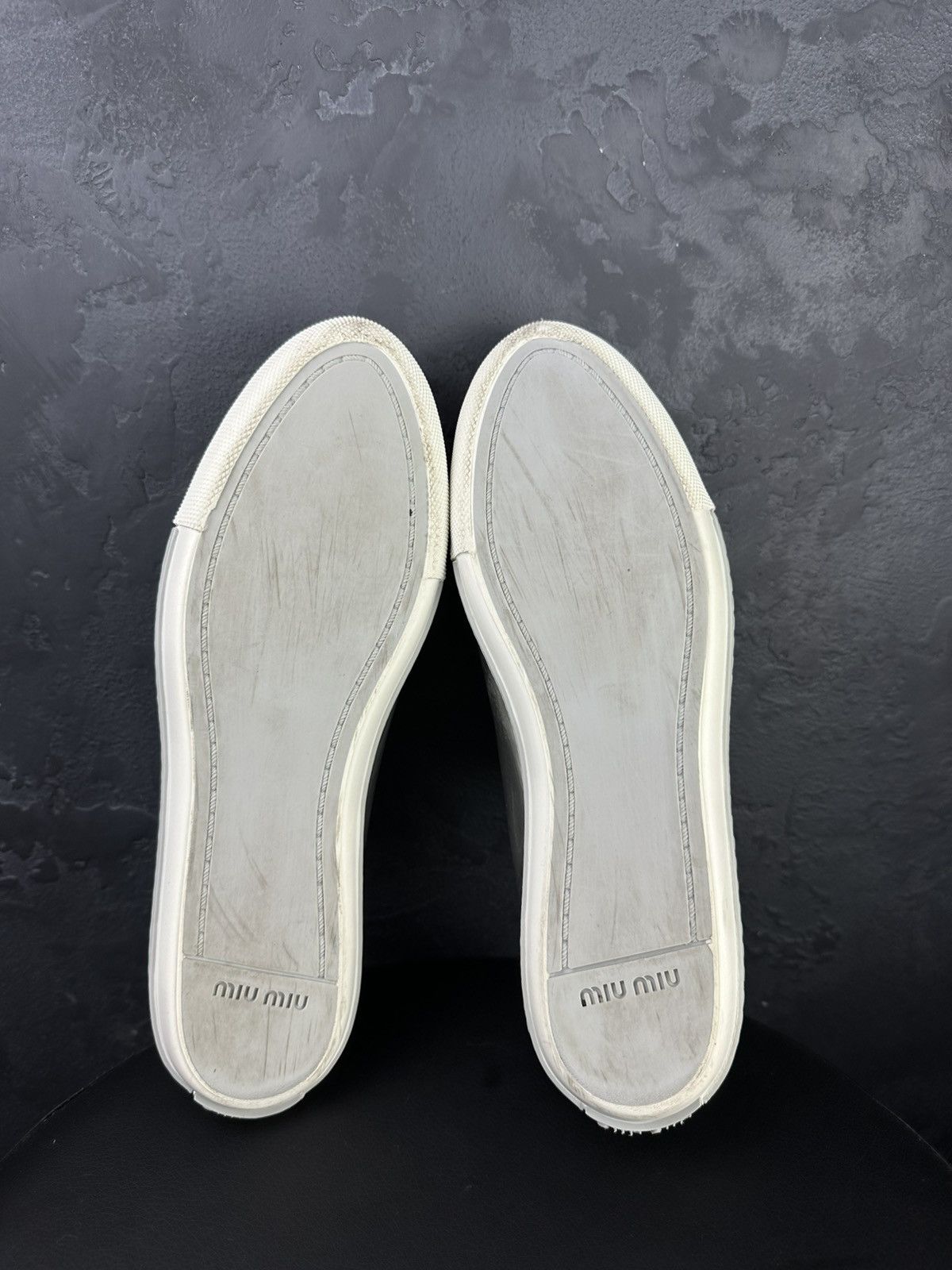 Miu Miu Miu Miu Silver Patent Leather Crystal Low-Top Sneakers Size US 10 / IT 40 - 11 Thumbnail