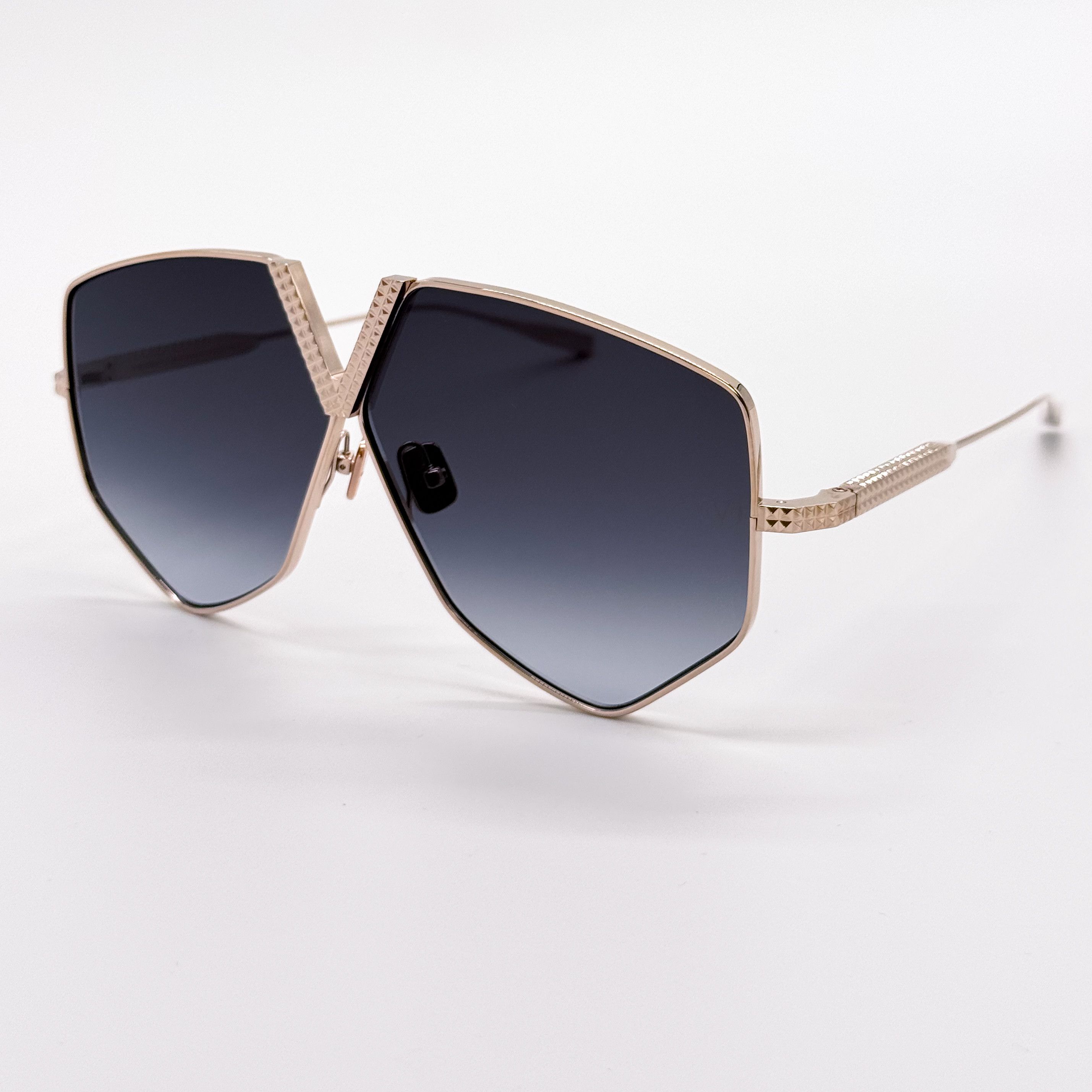 Valentino NEW VALENTINO V-HEXAGON VLS-115A GRAY TITANIUM SUNGLASSES Size ONE SIZE - 3 Thumbnail