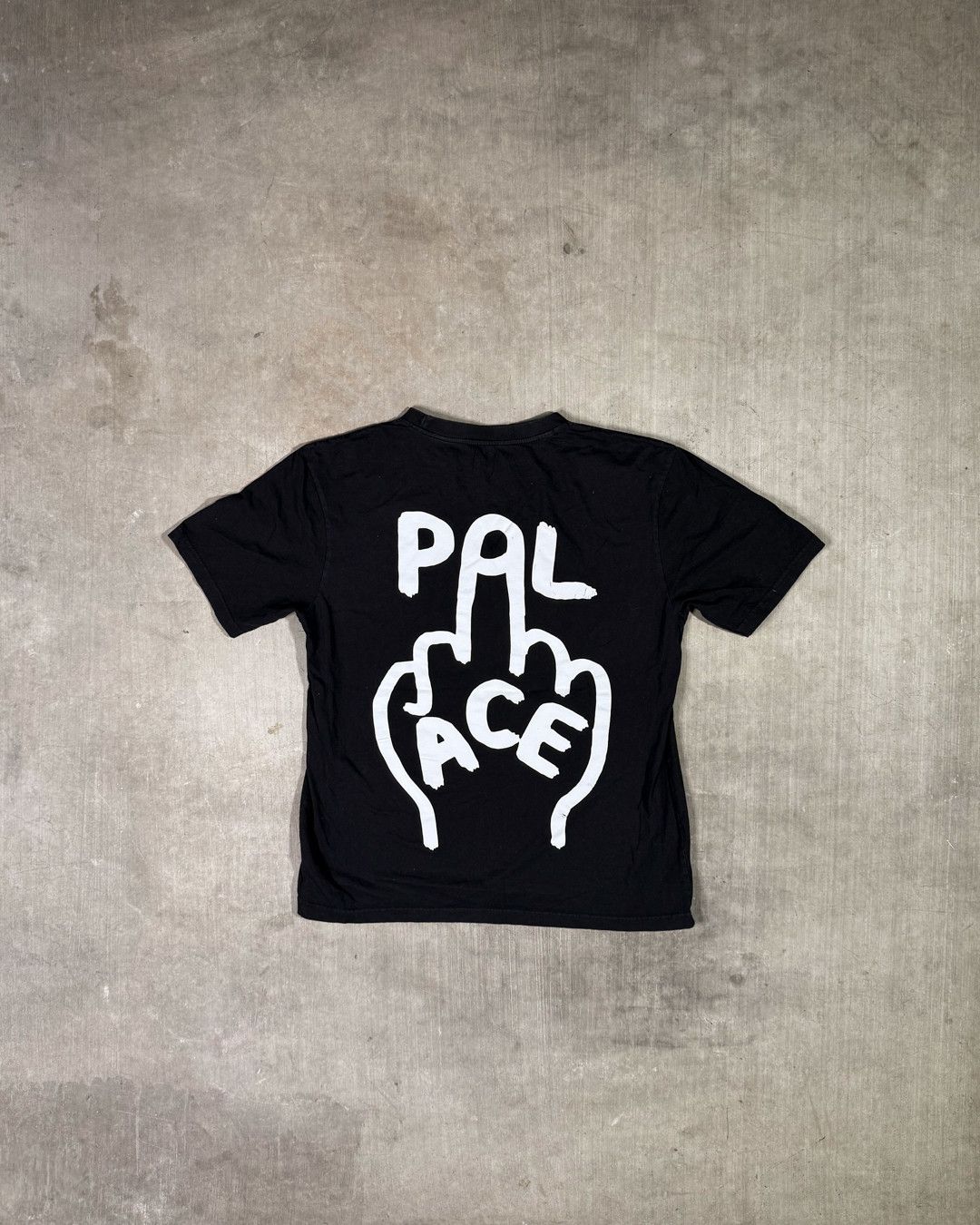 Palace Middle Finger pocket hit Size US L / EU 52-54 / 3 - 1 Thumbnail