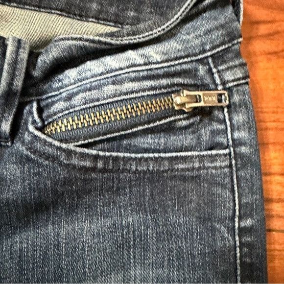 Guess Guess Blue Skinny Jeans with Black Patches Sz 27 Size 27" / US 4 / IT 40 - 4 Thumbnail