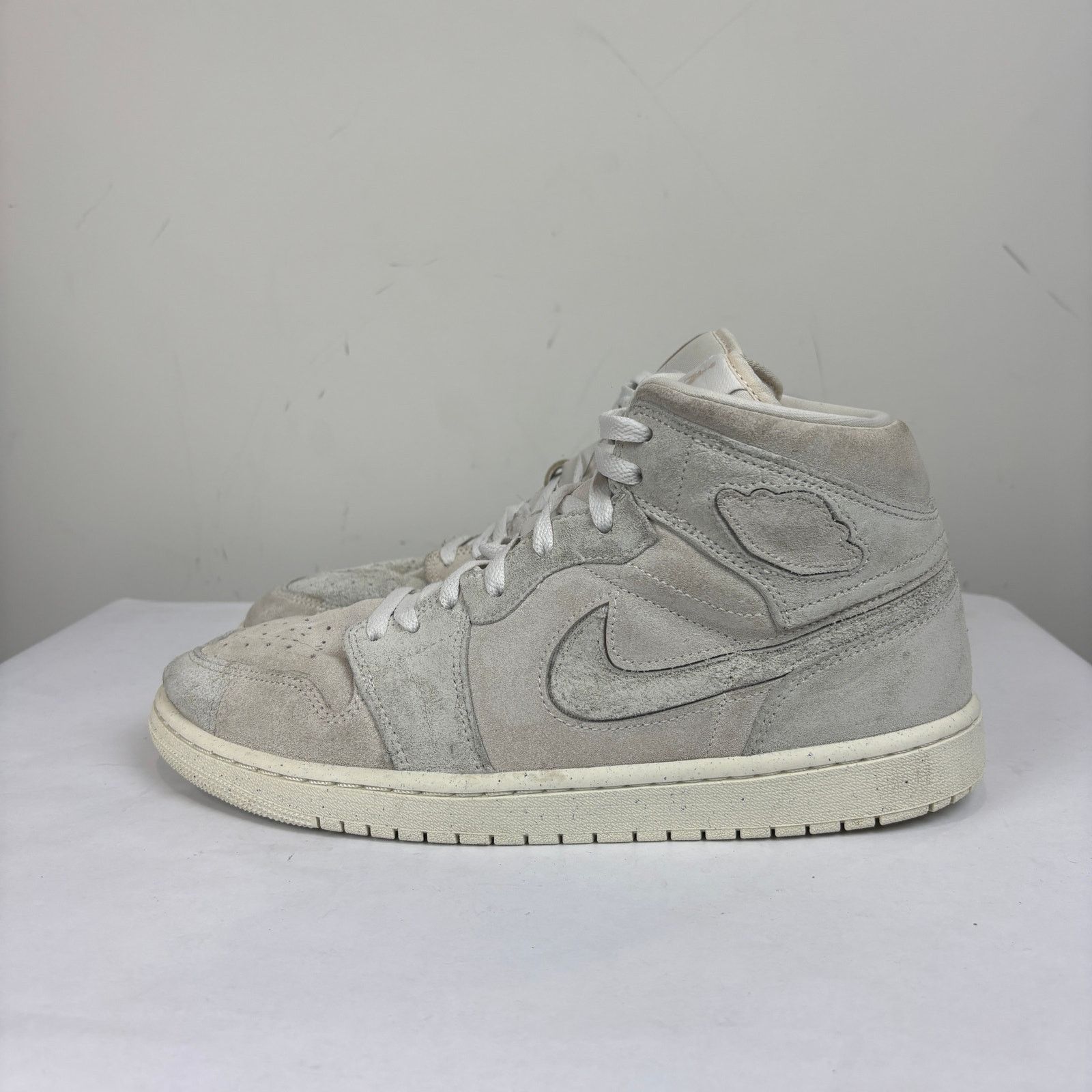 Jordan Brand × Nike Nike Air Jordan 1 Mid SE Craft Pale Shoes Sneakers Men's 11 Size US 11 / EU 44 - 5 Thumbnail