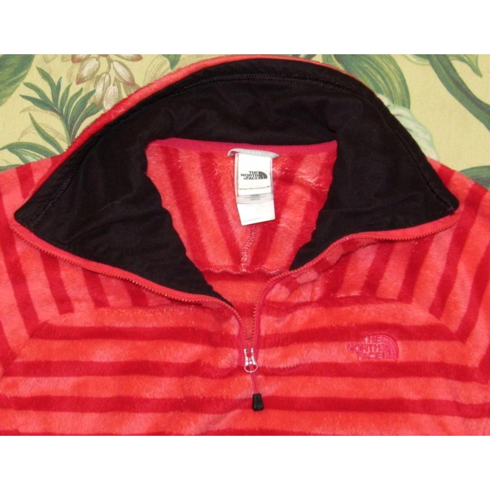 The North Face Womens North Face Pink Striped Pullover Fleece Jacket M Size M / US 6-8 / IT 42-44 - 2 Thumbnail