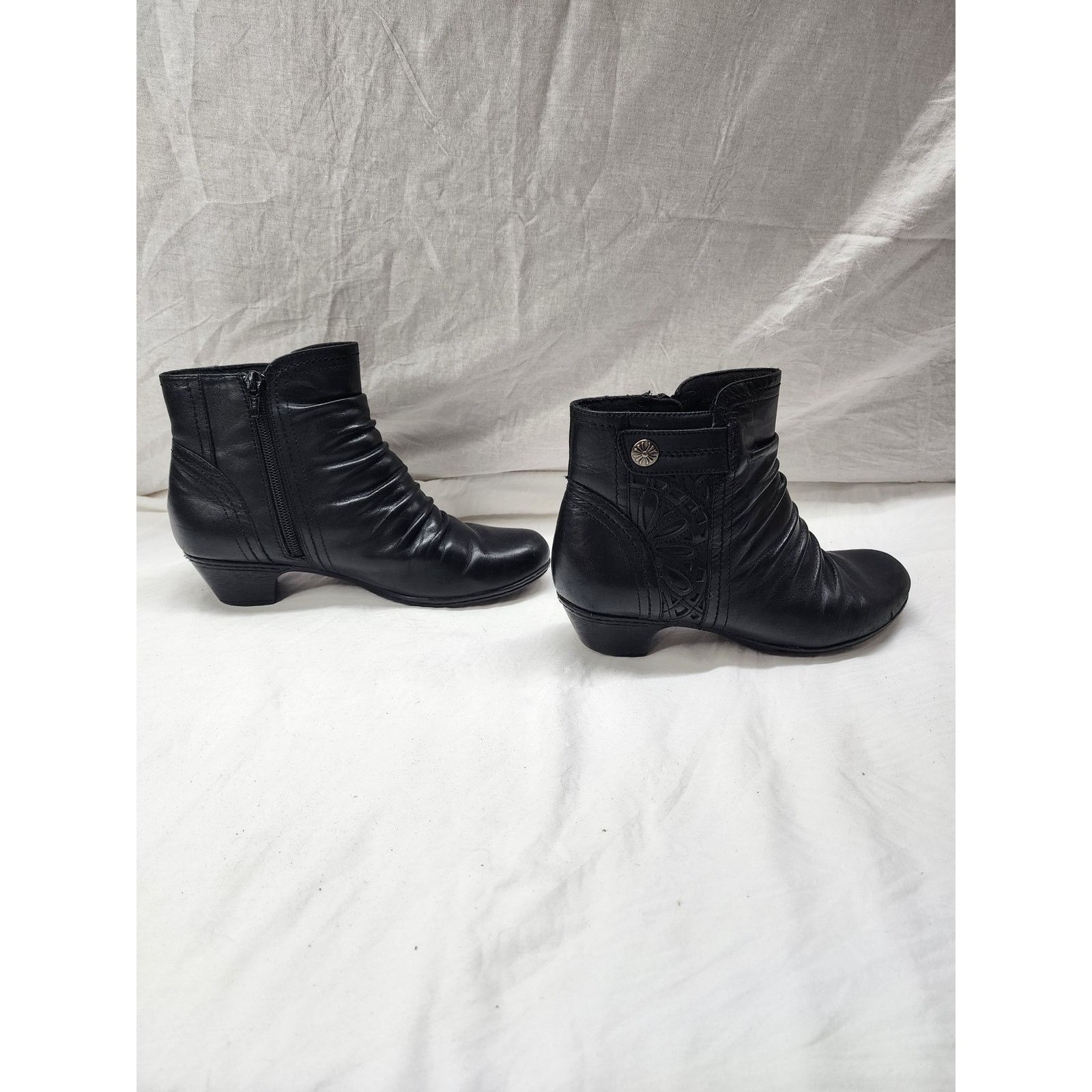 Rockport Womens Rockport Black Leather boots booties size 7 sh4 Size US 7 / IT 37 - 4 Thumbnail