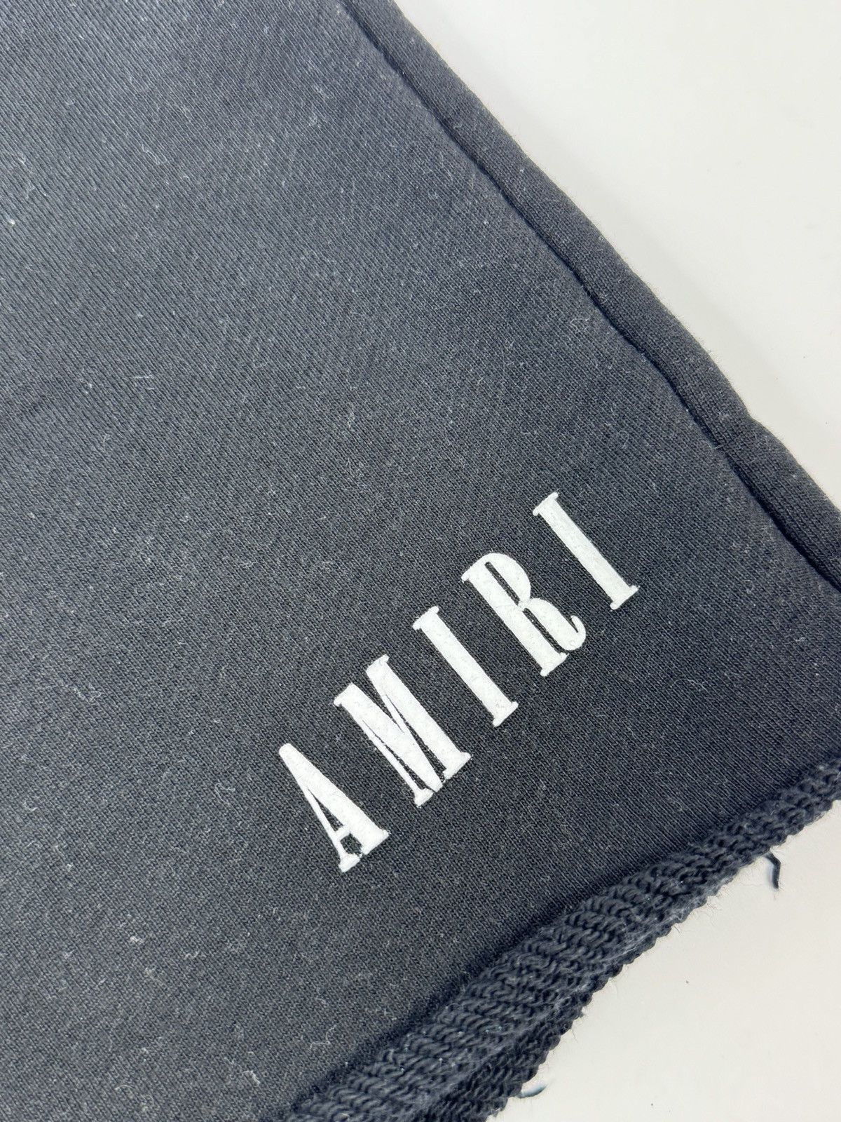 Amiri LOGO PRINT DRAWSTRING SHORTS Size US 38 / EU 54 - 4 Thumbnail