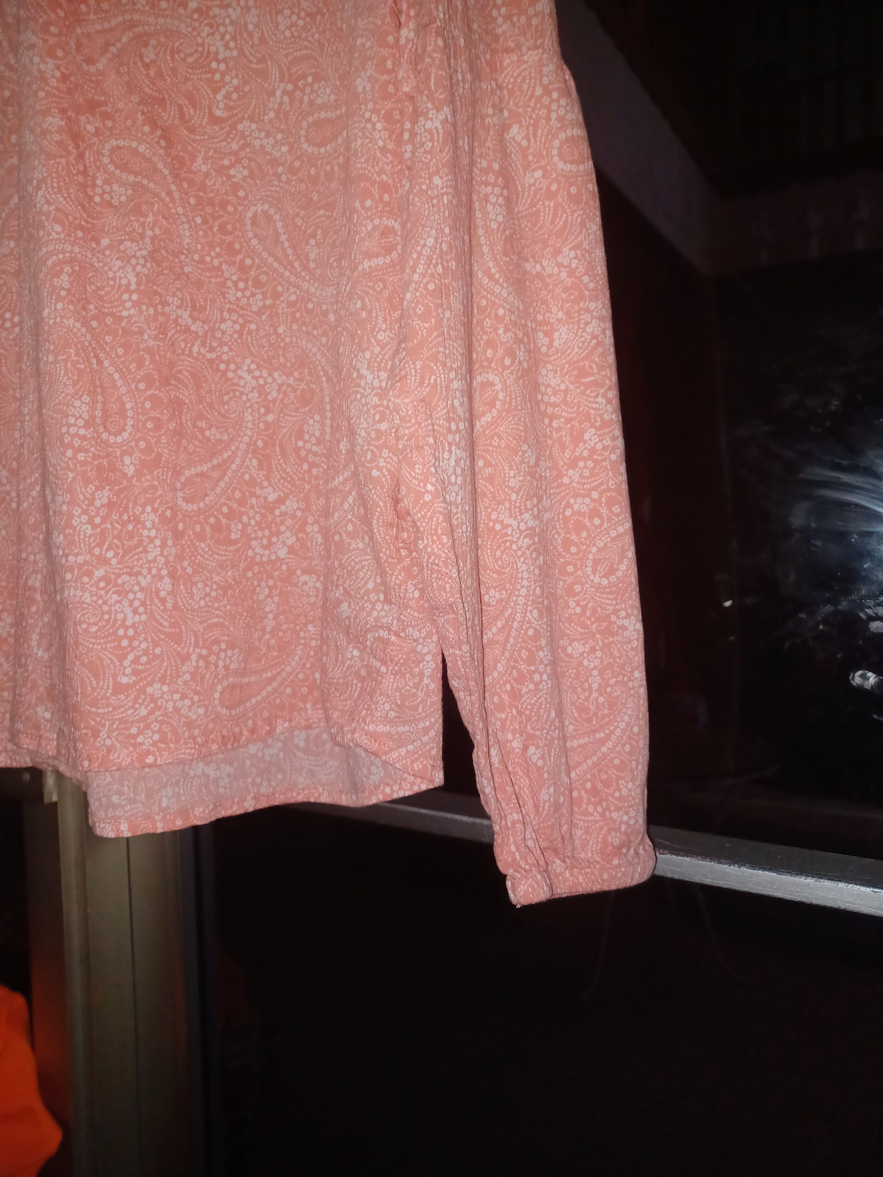 Other GAP Women's Blouse Pullover XL Salmon Paisley Size XL / US 12-14 / IT 48-50 - 2 Thumbnail