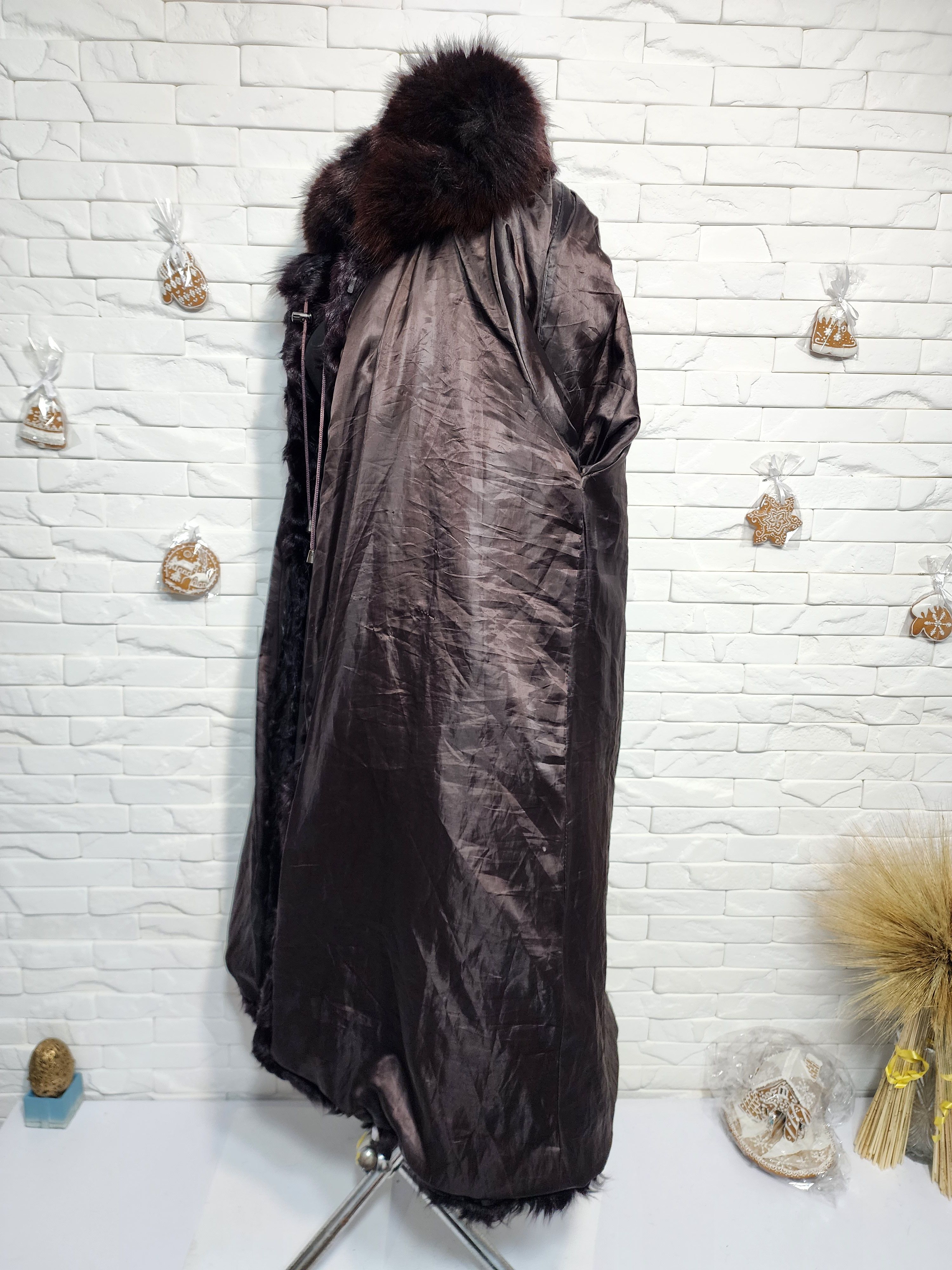 Uniqlo Black Goat Fur Coat: Women's Warm Hooded Outerwear Size XXL / US 16-18 / IT 52-54 - 10 Thumbnail