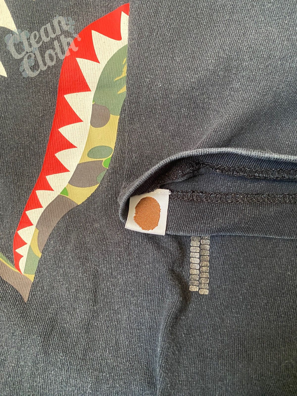 Bape ABC Camo Shark Tee Size US L / EU 52-54 / 3 - 9 Thumbnail