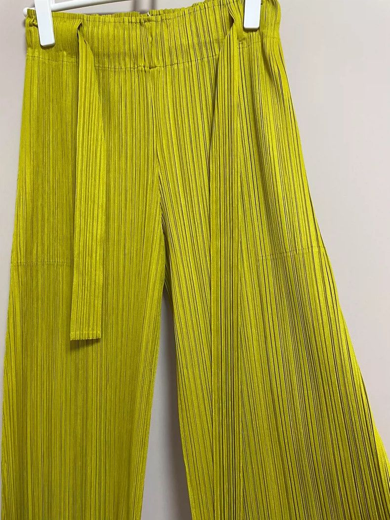 Issey Miyake Issey Miyake size:2 Ginger yellow pleated trousers Size 22" - 5 Thumbnail