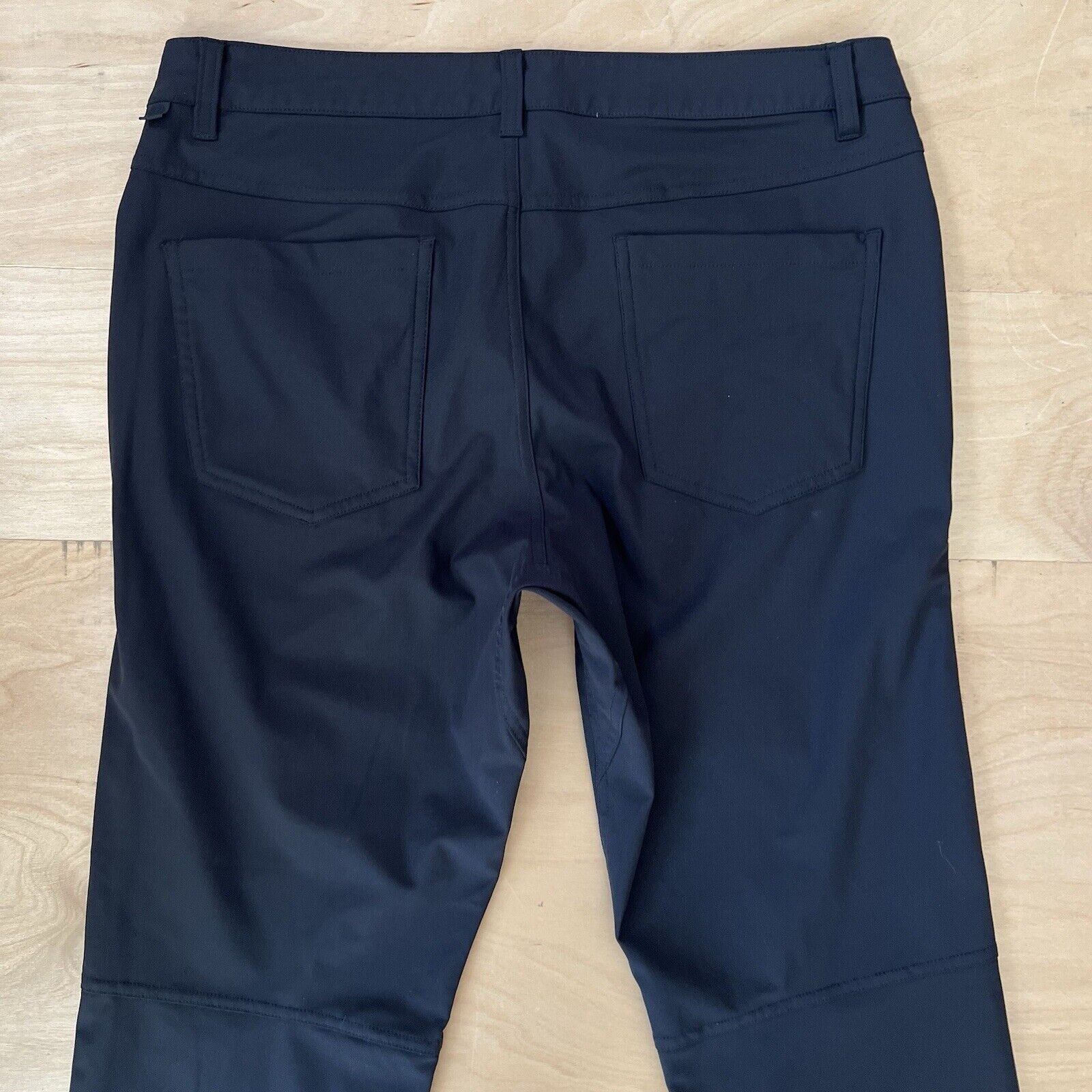 Lululemon Lululemon ABC Pants 34 Black Athleisure Casual Workwear Size US 34 / EU 50 - 7 Thumbnail