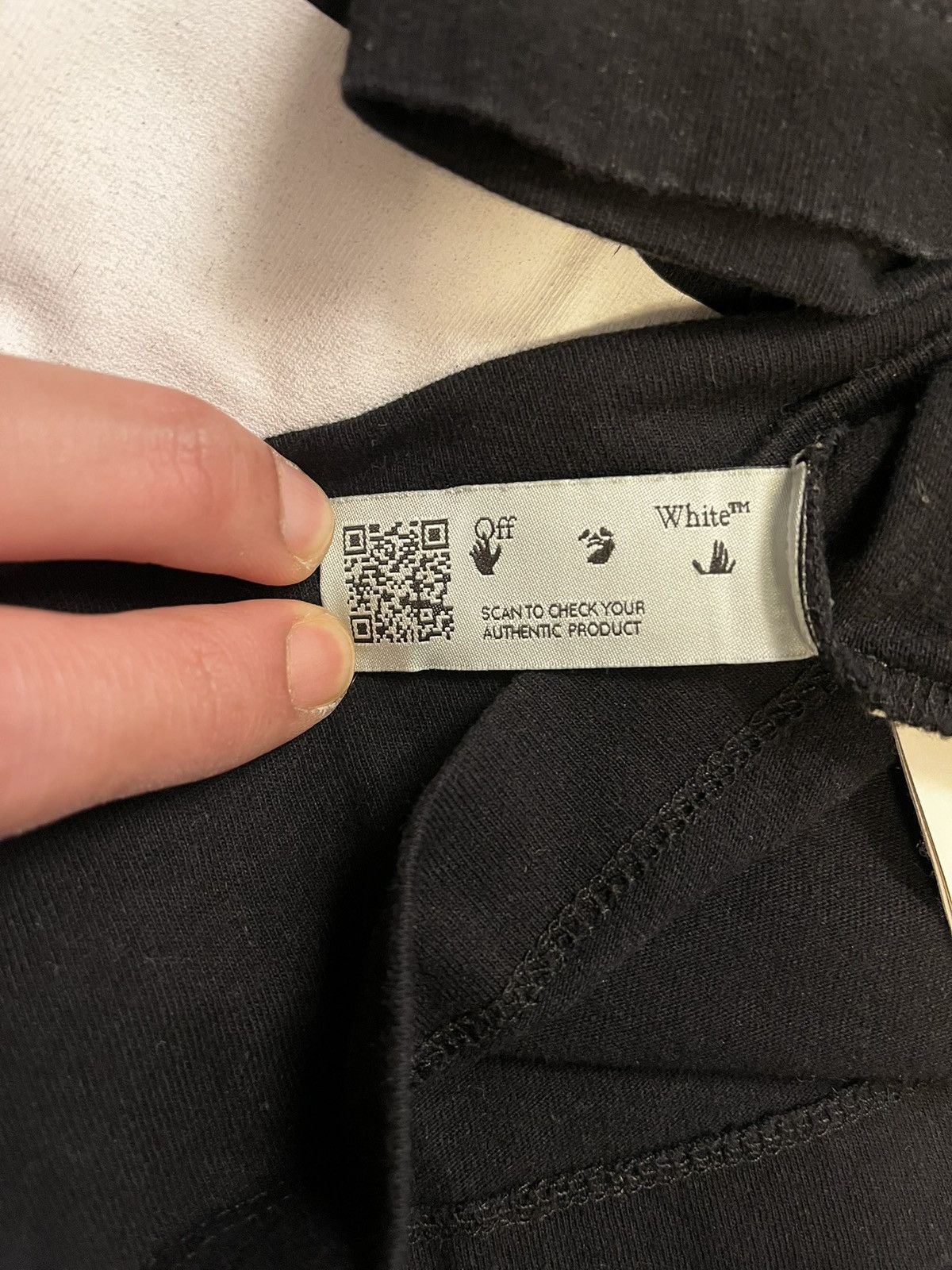 Off-White Off White Tee Size US L / EU 52-54 / 3 - 5 Thumbnail