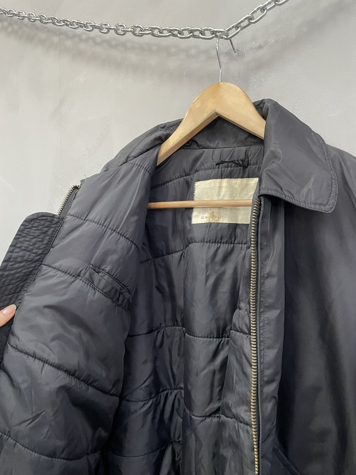 Alpha Industries CWU nylon army bomber jacket balenciaga style y2k Size US XL / EU 56 / 4 - 7 Thumbnail