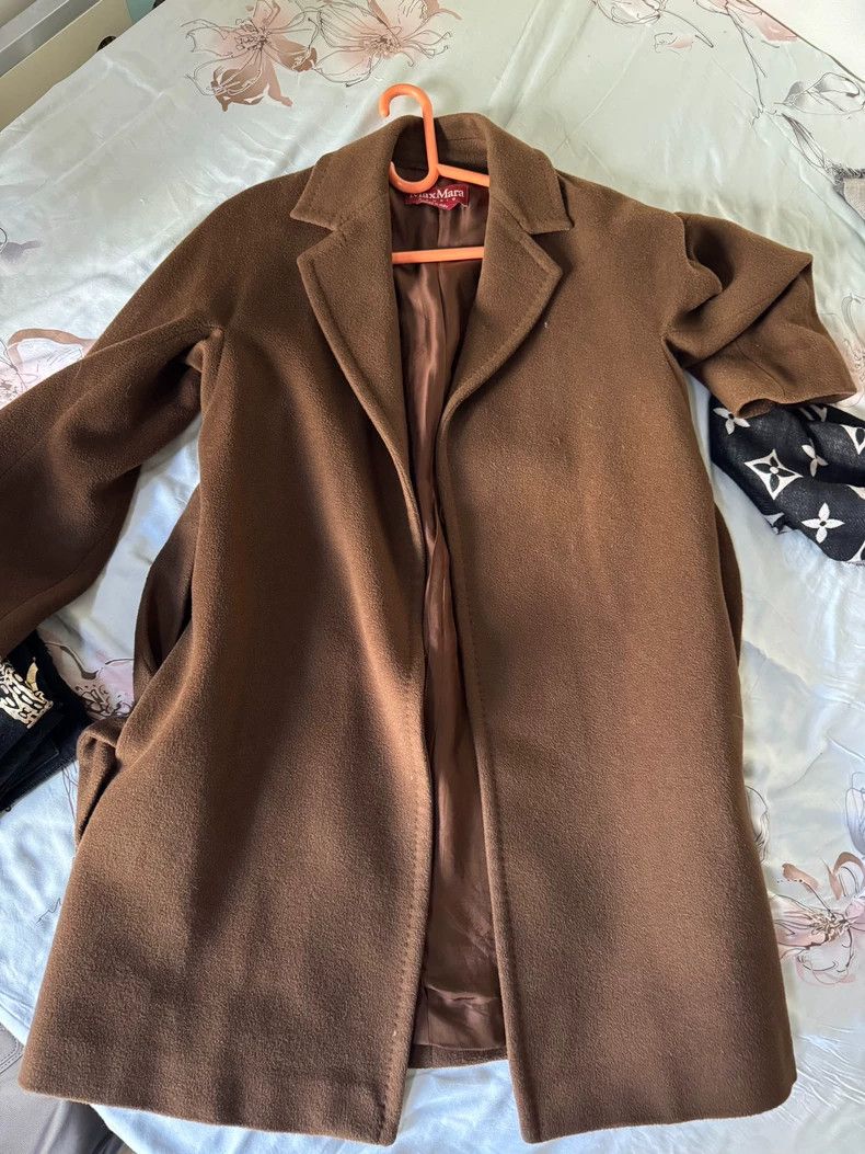 Max Mara Max Mara coat Size M / US 6-8 / IT 42-44 - 1 Thumbnail