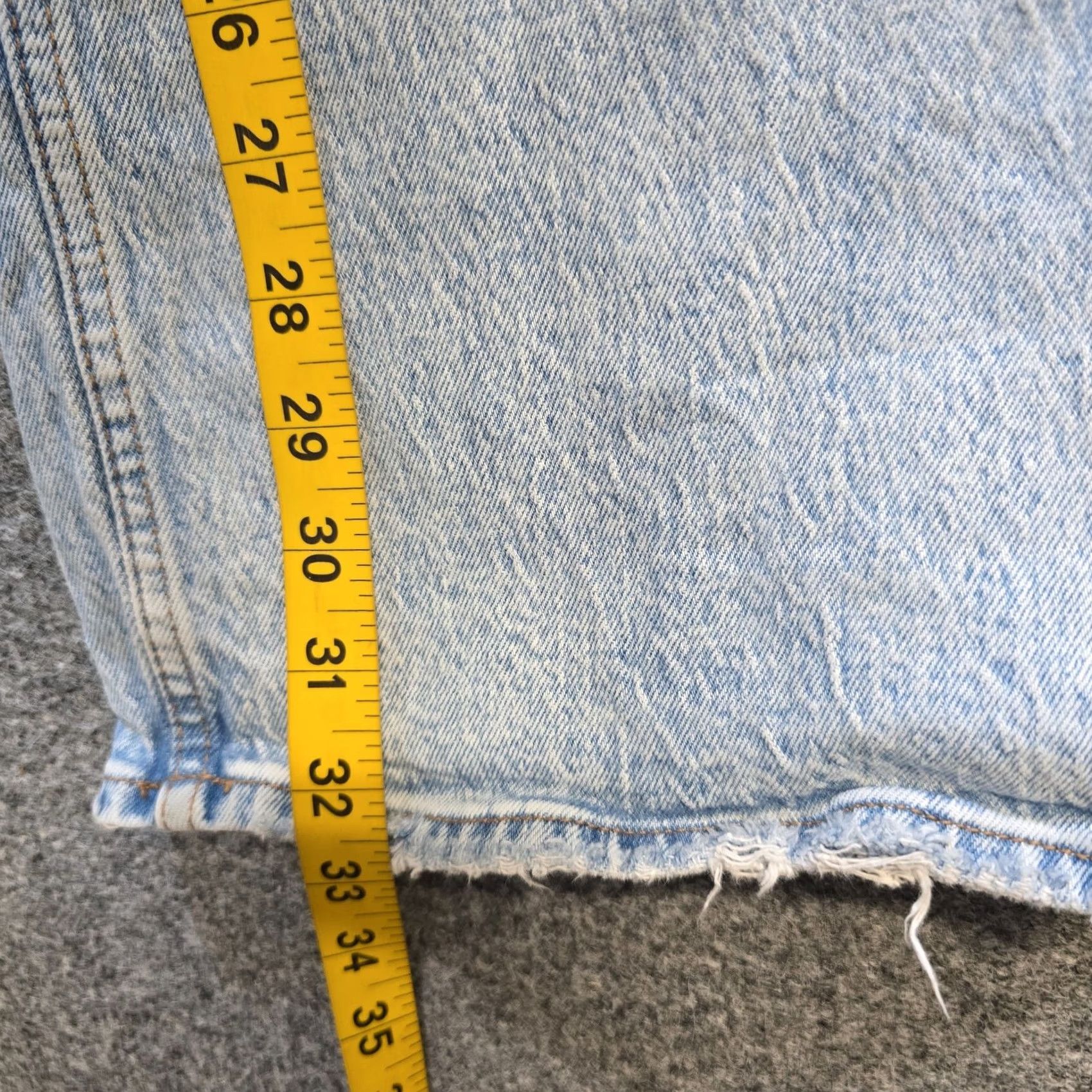 Abercrombie & Fitch Abercrombie & Fitch Jeans Womens 8 Long Blue 90s Baggy Low Rise Buttonfly Capsule Straight Jeans Womens 8 Tall Denim Distressed Size 30" / US 8 / IT 44 - 7 Thumbnail
