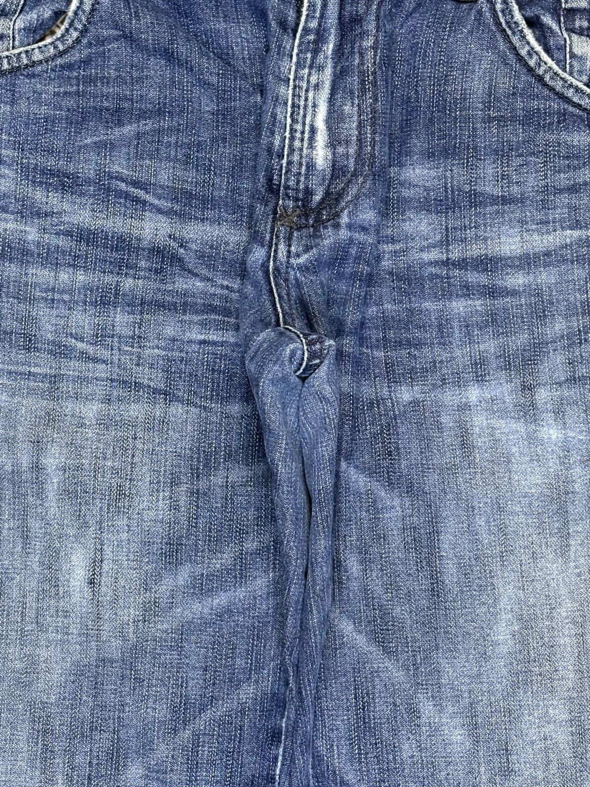 Dolce & Gabbana Vintage Italy Dolce Gabbana Blue Wash Distressed Jean Shorts Size US 34 / EU 50 - 7 Thumbnail