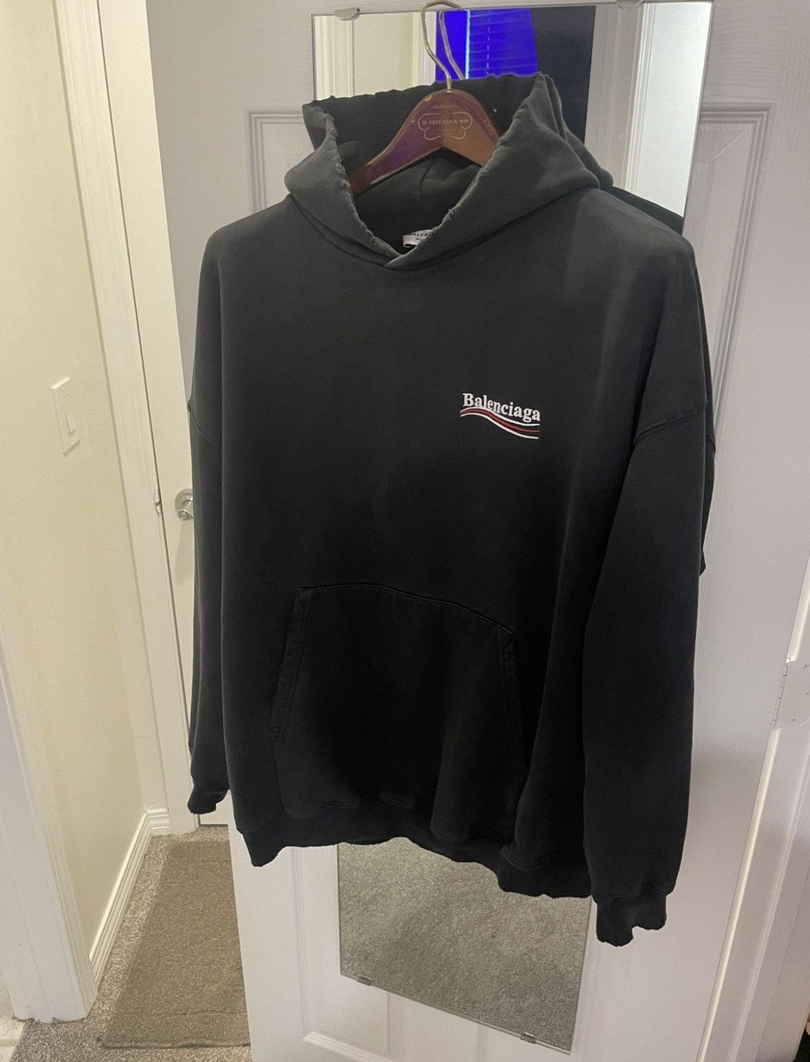 Balenciaga Balenciaga distressed campaign hoodie Size US XS / EU 42 / 0 - 4 Thumbnail