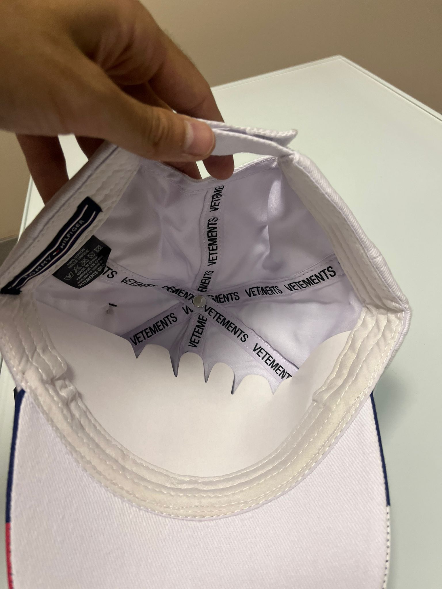 Tommy Hilfiger × Vetements Logo Embroidered Hat in Multicolor Size ONE SIZE - 9 Thumbnail
