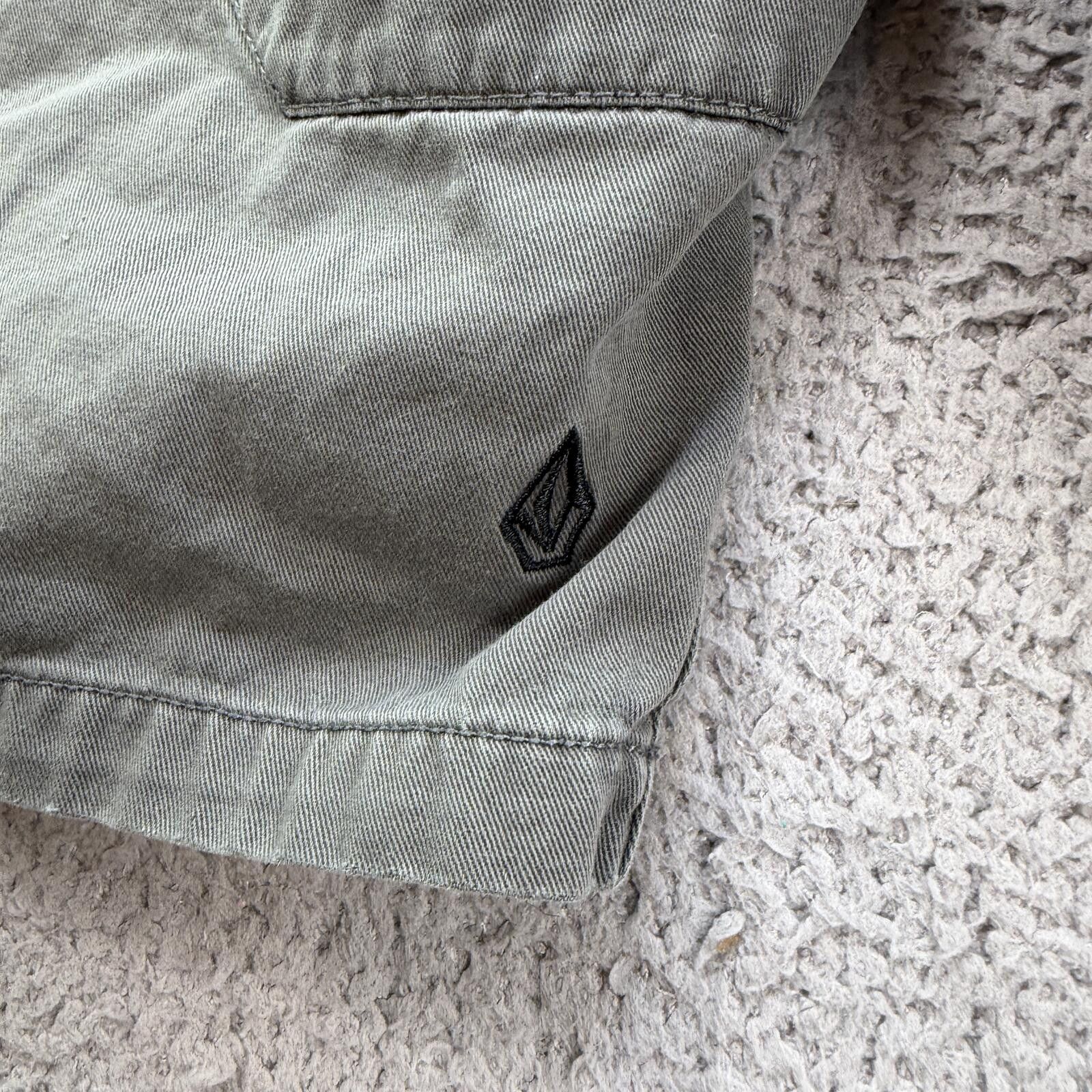 Volcom Vintage Y2K Volcom Gray Utility Cargo Shorts Skate 30 Size US 30 / EU 46 - 6 Thumbnail