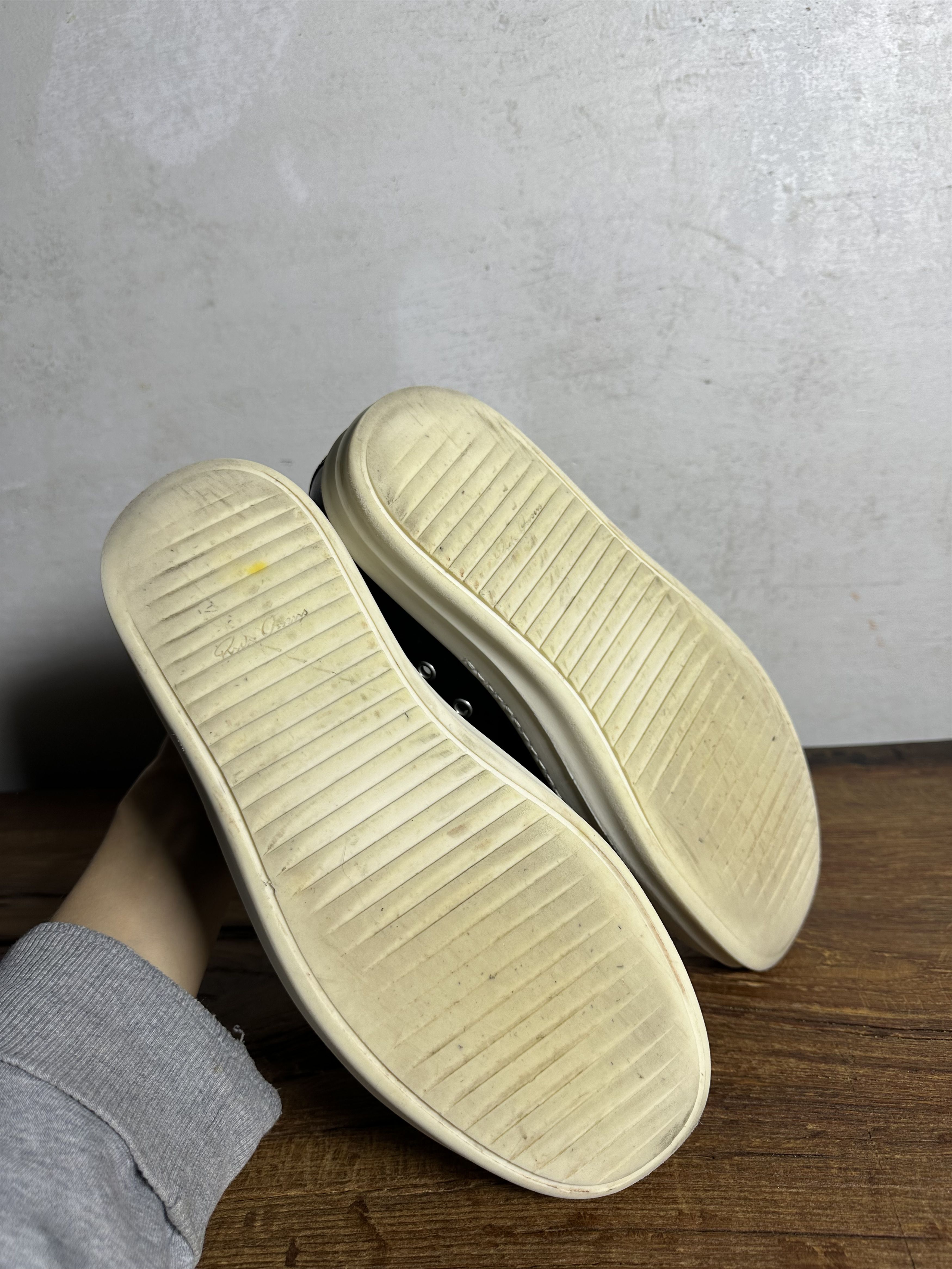 Rick Owens Rick Owens Milk Black Low Top Ramones Size US 7 / EU 40 - 18 Thumbnail