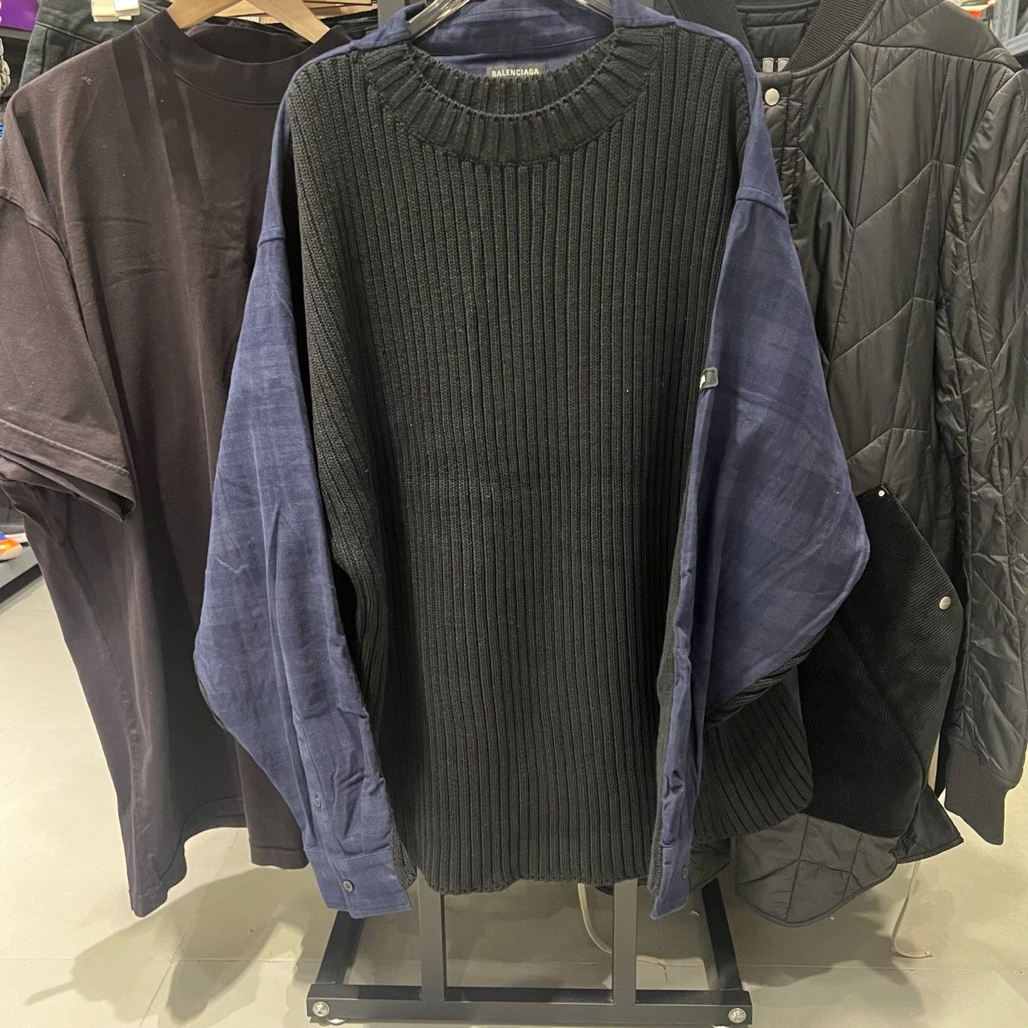 Balenciaga Balenciaga Sweater xs Men Size US XS / EU 42 / 0 - 1 Thumbnail