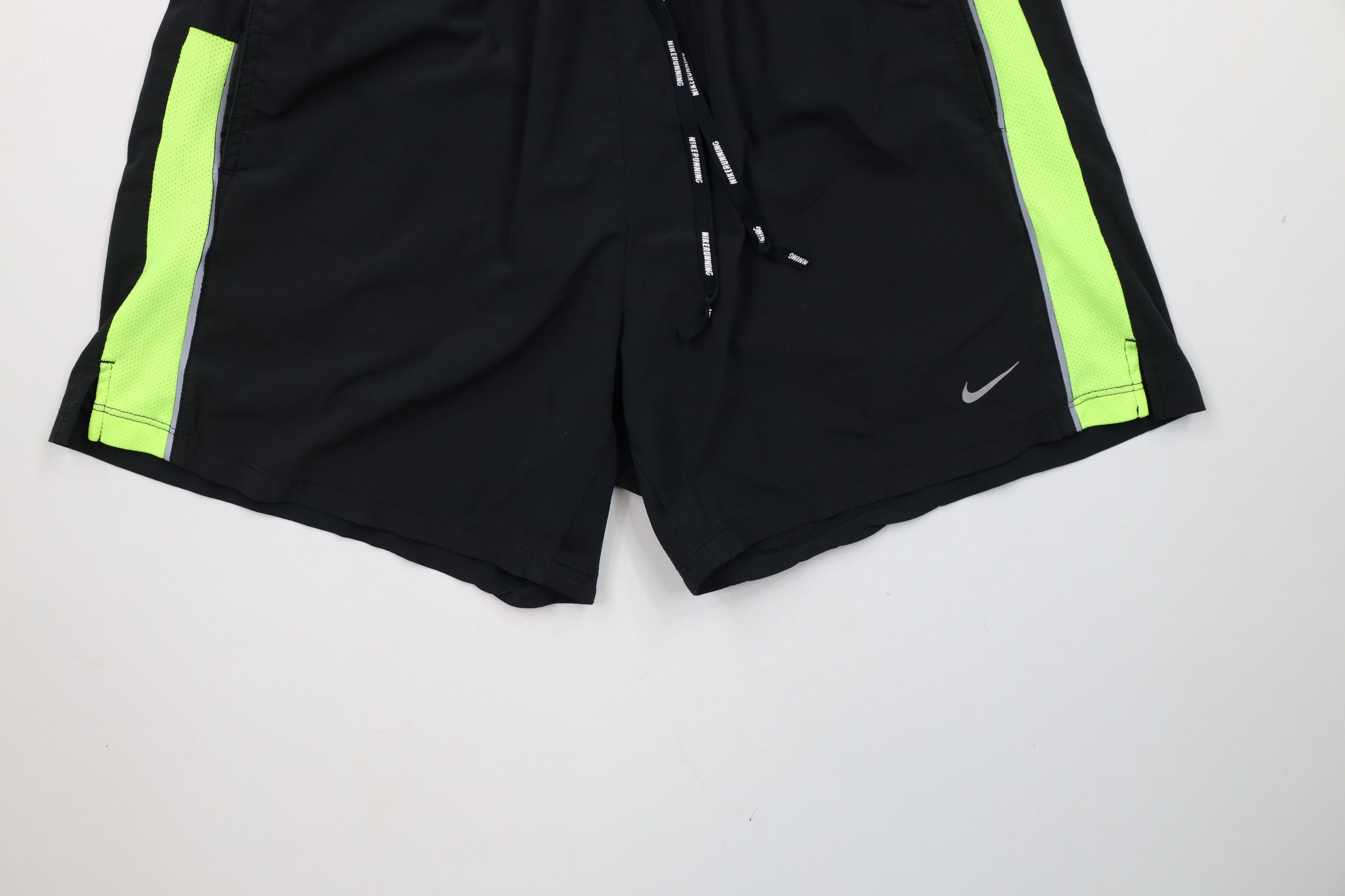 Nike × Vintage Vintage Y2K Nike Swoosh Reflective Lined Above Knee Shorts Size US 34 / EU 50 - 4 Thumbnail