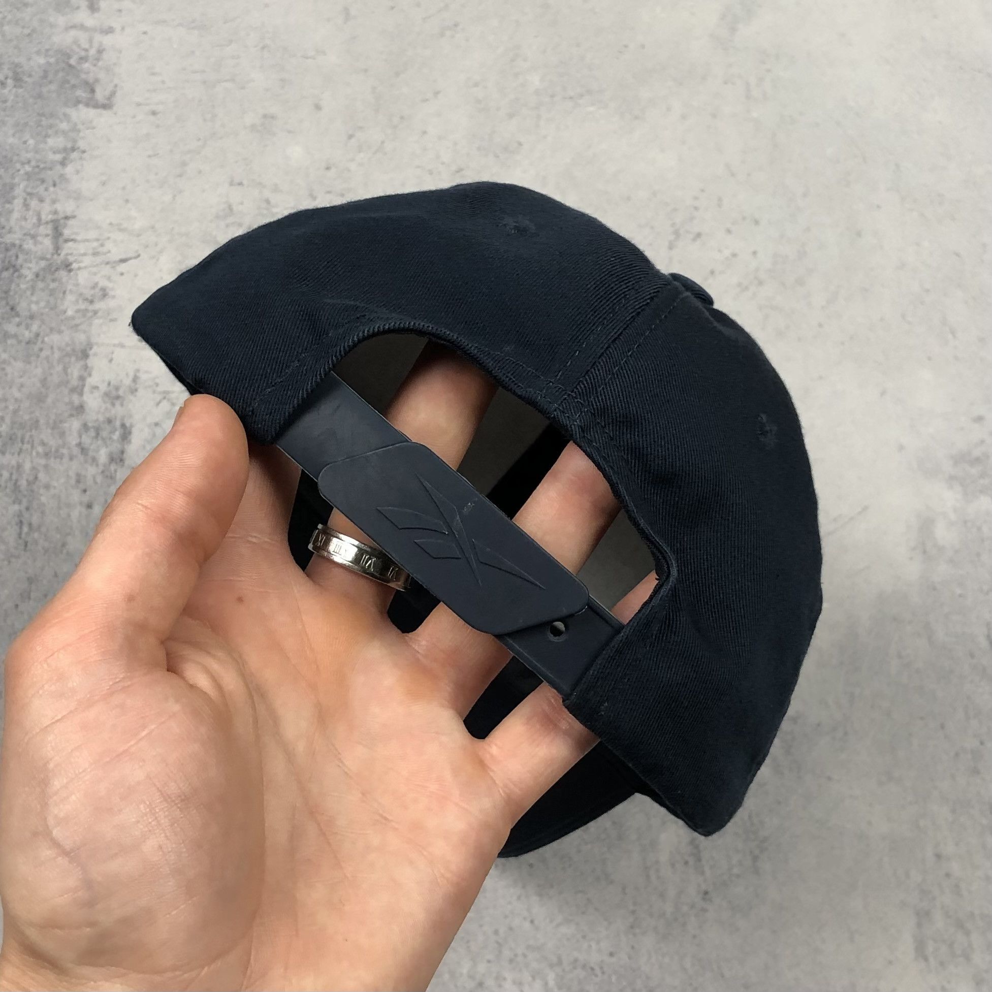 Reebok Vintage Reebok Navy Cap Size ONE SIZE - 6 Thumbnail