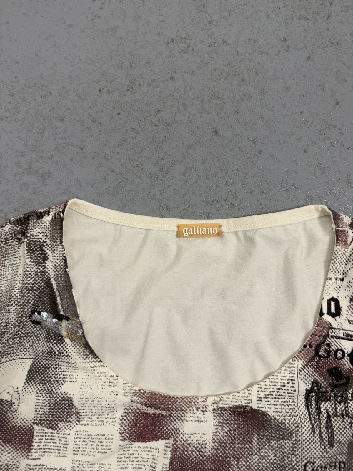 John Galliano Vintage John Galliano Gazette Rhinestones Butterfly’s Tee Size XS / US 0-2 / IT 36-38 - 8 Thumbnail