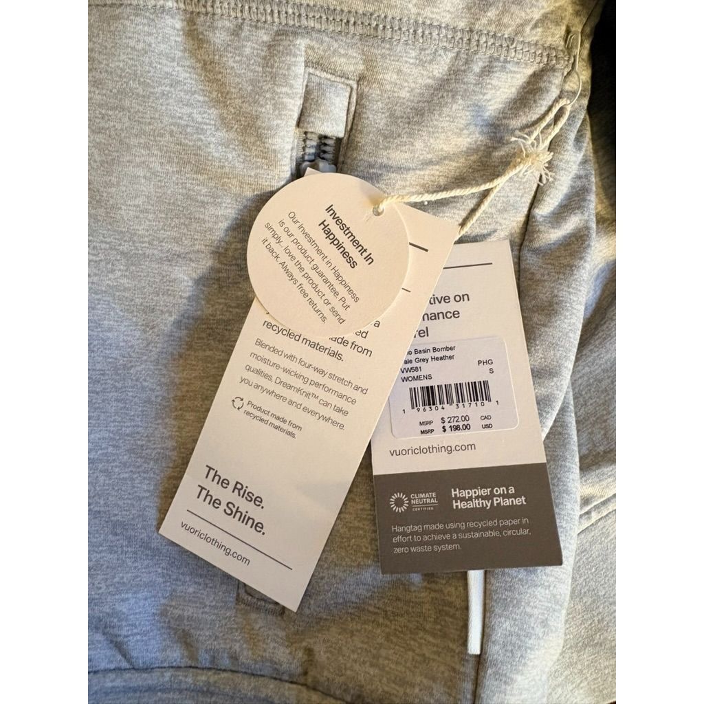 Vuori NWT Vuori Halo Basin Bomber Jacket Women Small Pale Gray NEW Size S / US 4 / IT 40 - 2 Thumbnail