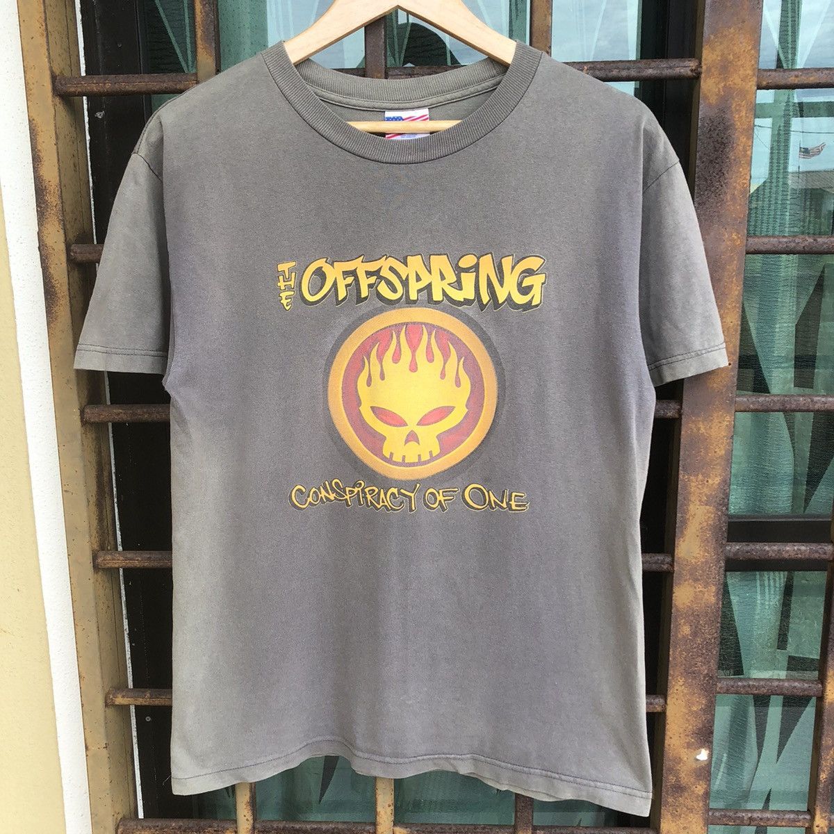 Band Tees × Vintage 02’ Tour The OffSpring Conspiracy Of One Shirt Size US M / EU 48-50 / 2 - 1 Thumbnail