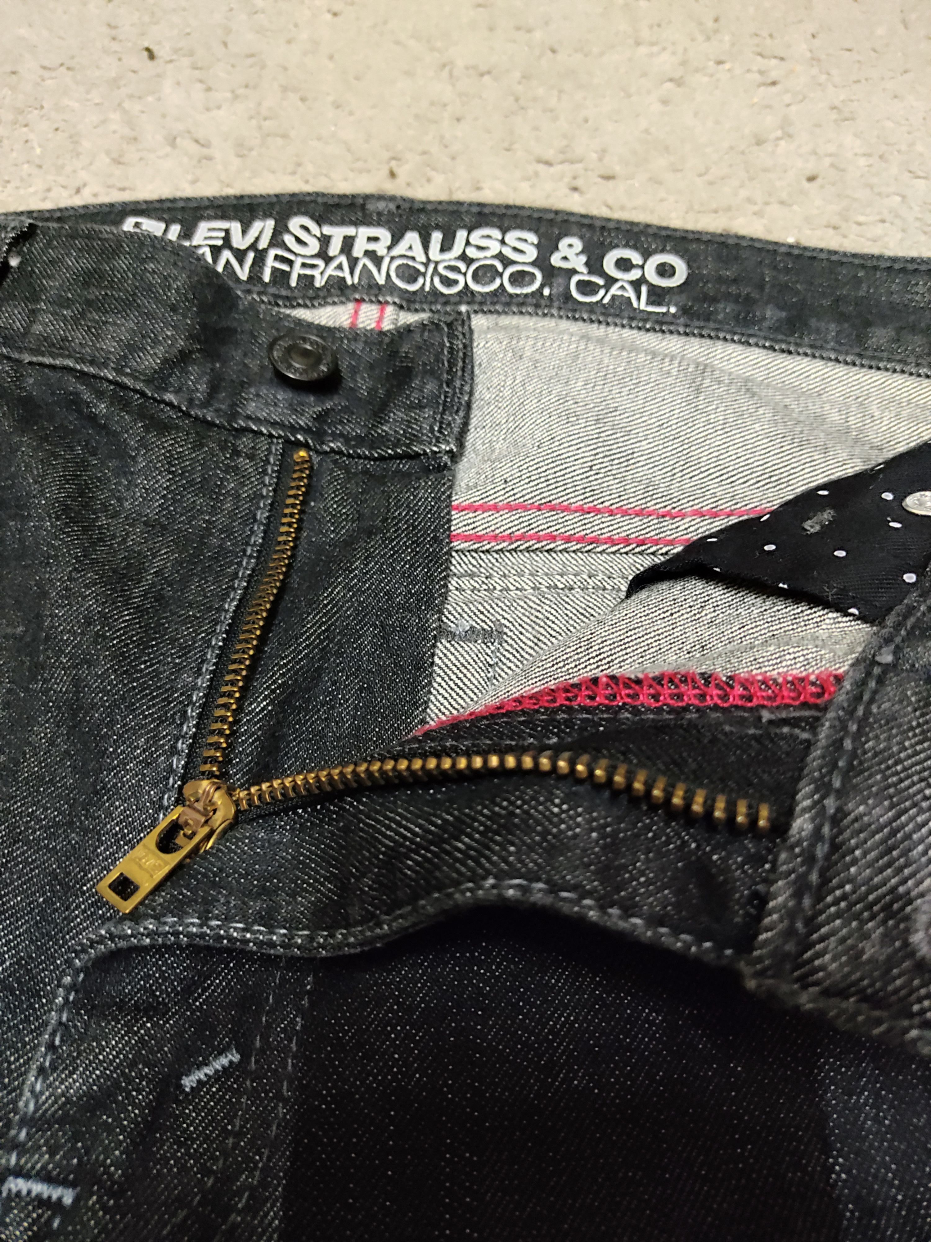 Fragment Design × Levi's Rare Levis Fenom Super black Fragment jeans Size US 32 / EU 48 - 17 Thumbnail