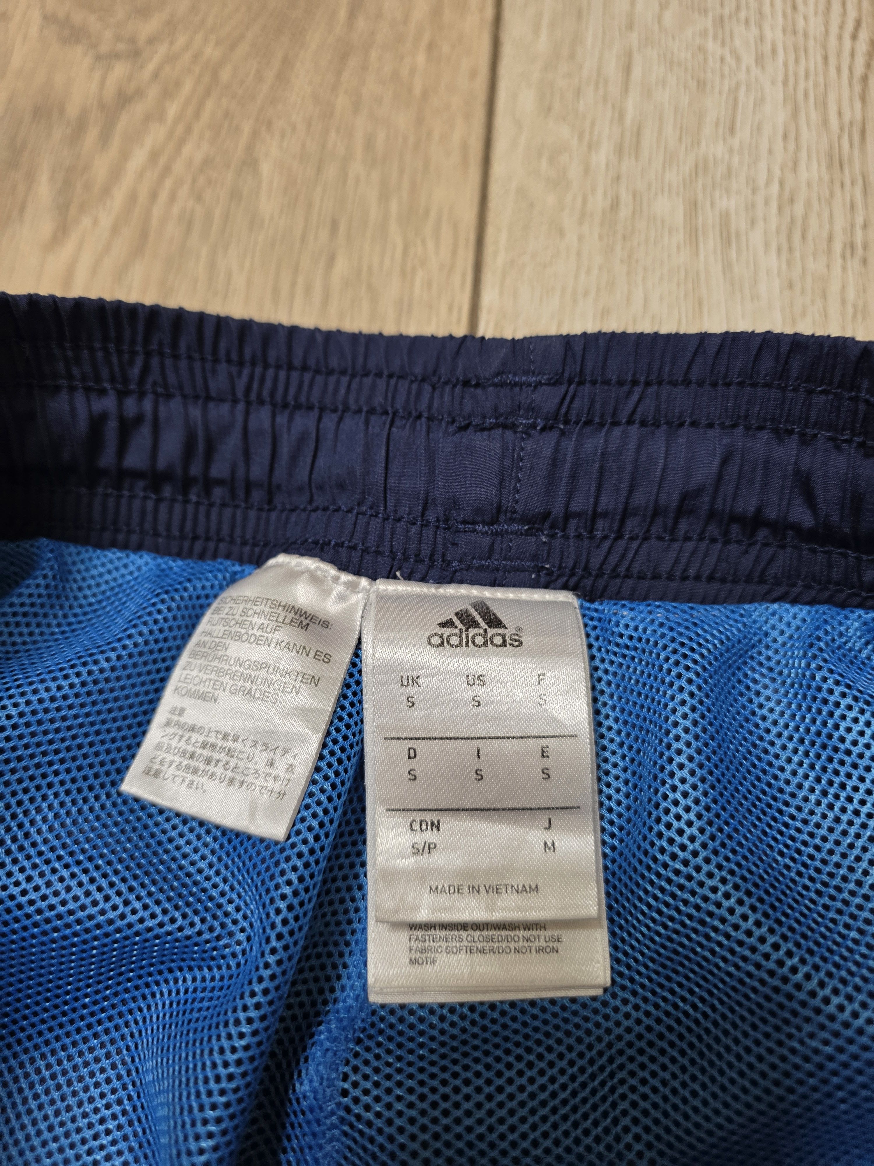 Adidas REAL MADRID 2015 TRACKSUIT CL FOOTBALL TRACKSUIT SOCCER Size US S / EU 44-46 / 1 - 17 Thumbnail