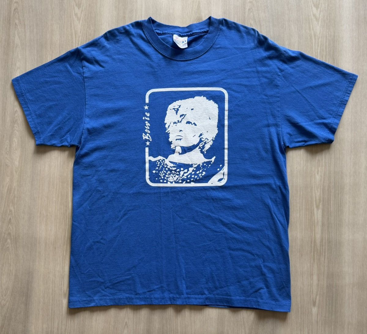 Vintage Vintage Y2K David Bowie Tee Sz XL Size US XL / EU 56 / 4 - 2 Thumbnail