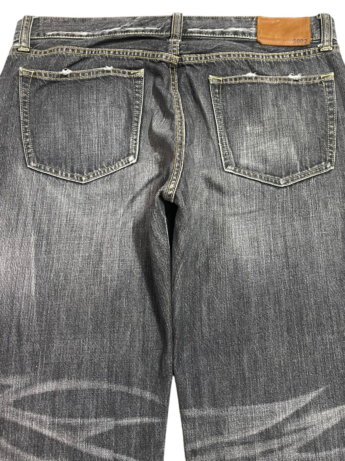 Uniqlo Vintage Japanese Uniqlo Faded Wash Style Loose Jeans Size US 36 / EU 52 - 5 Thumbnail