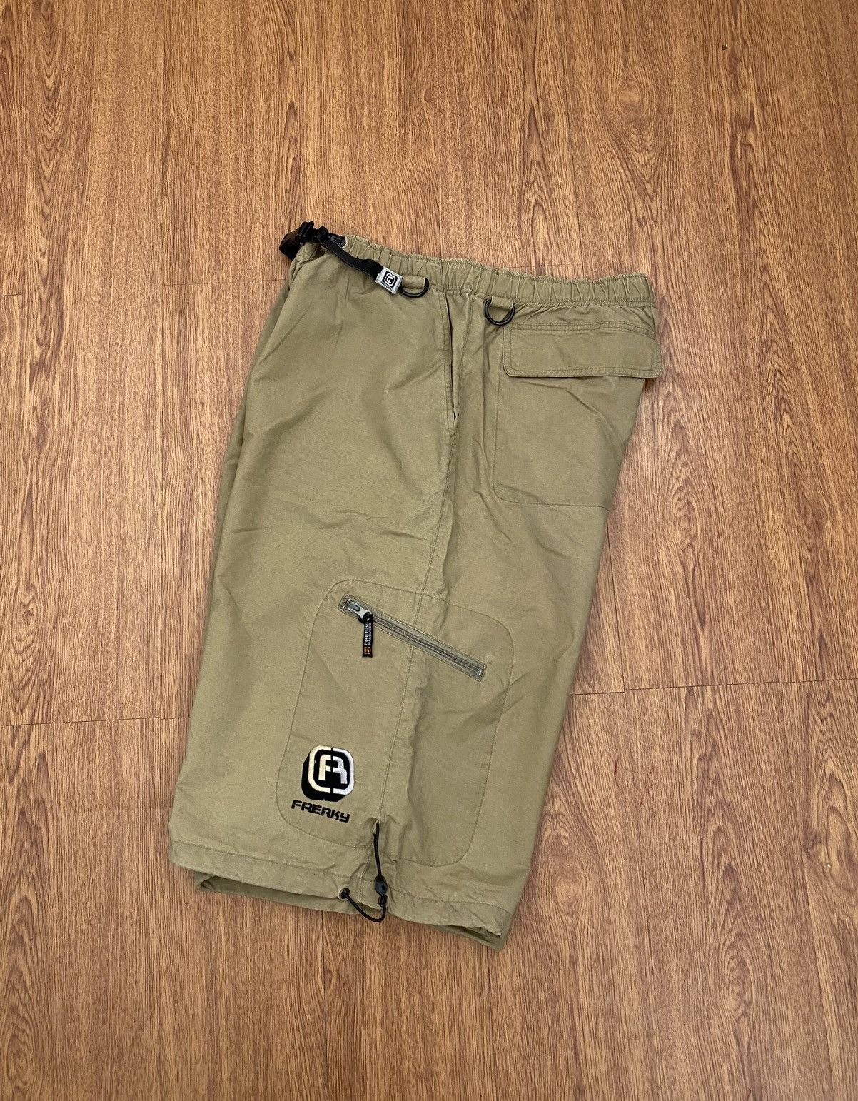 JNCO Vintage Freaky cargo shorts pants Y2K streetwear Size US 34 / EU 50 - 3 Thumbnail