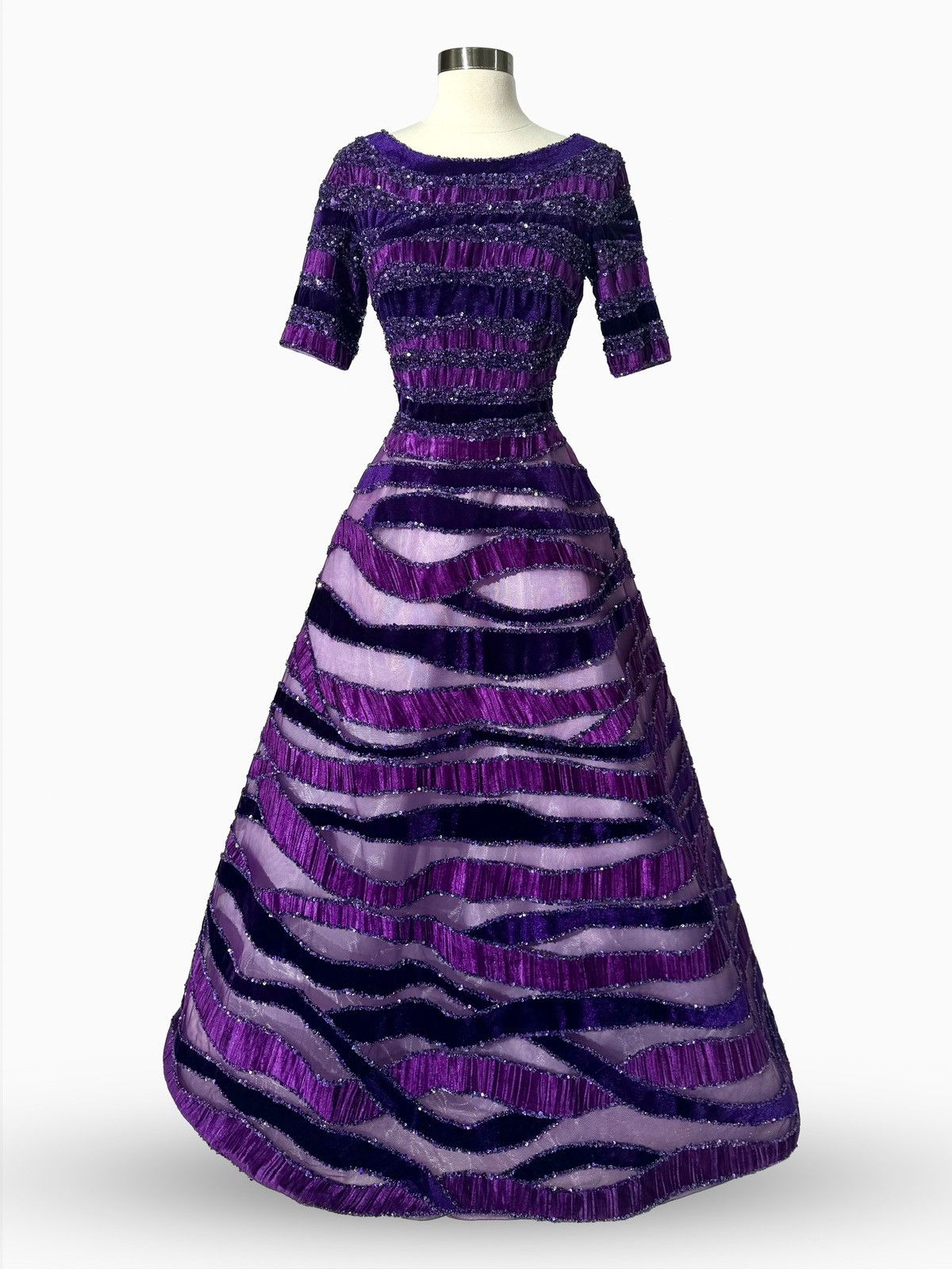Other Preloved US 6 Haute Couture Antonios Velvet Evening Gown Size M / US 6-8 / IT 42-44 - 1 Thumbnail