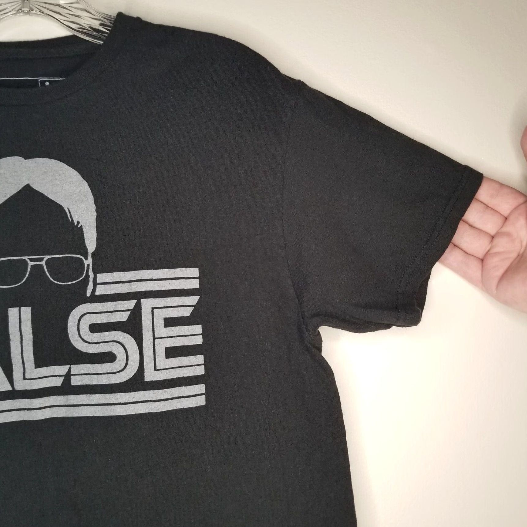Vintage The Office Mens Black Dwight Schrute False Short Sleeve T-Shirt M Shirt Size US M / EU 48-50 / 2 - 3 Thumbnail